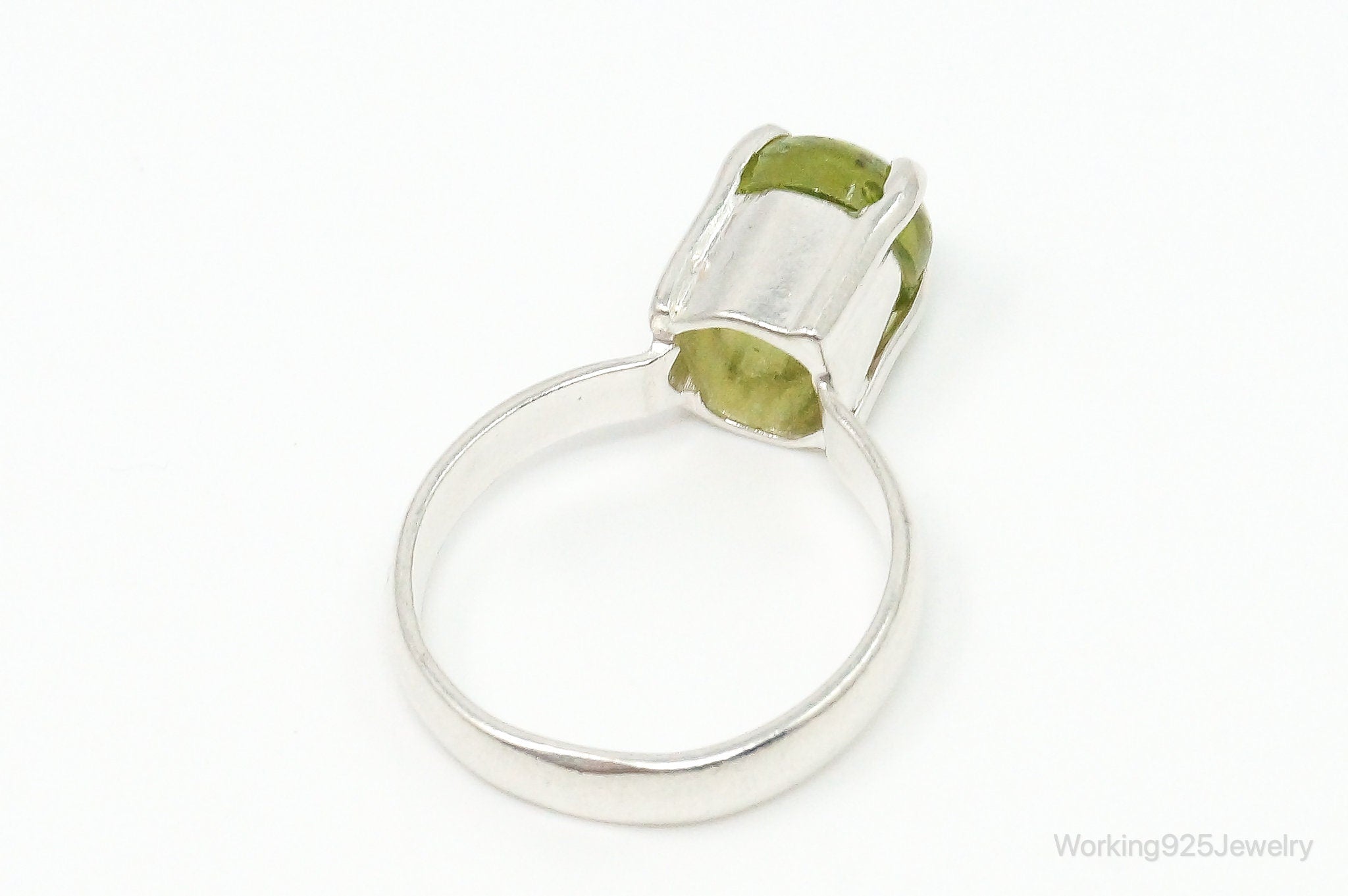 Vintage Round Green Peridot Sterling Silver Ring Size 7