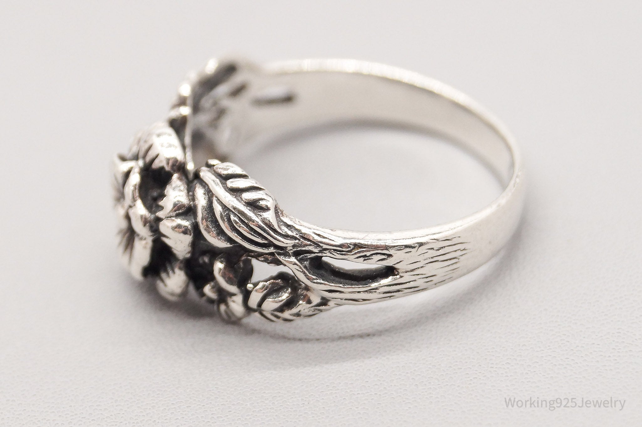 Vintage Flowers Sterling Silver Ring - Size 8.25