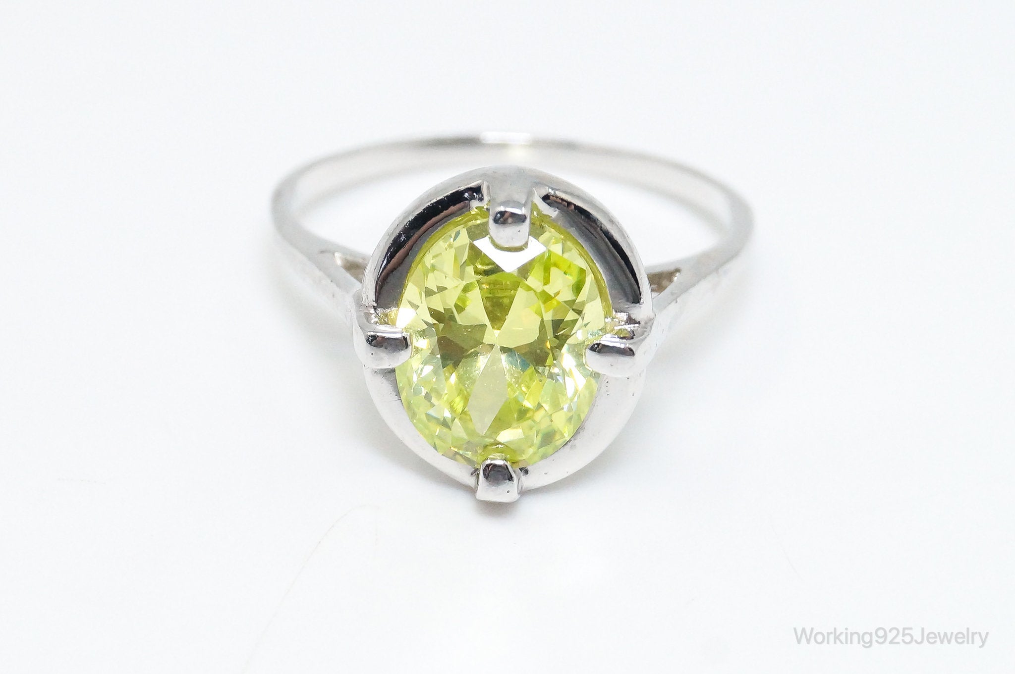 Vintage Lime Green Stone Sterling Silver Ring Size 8.25