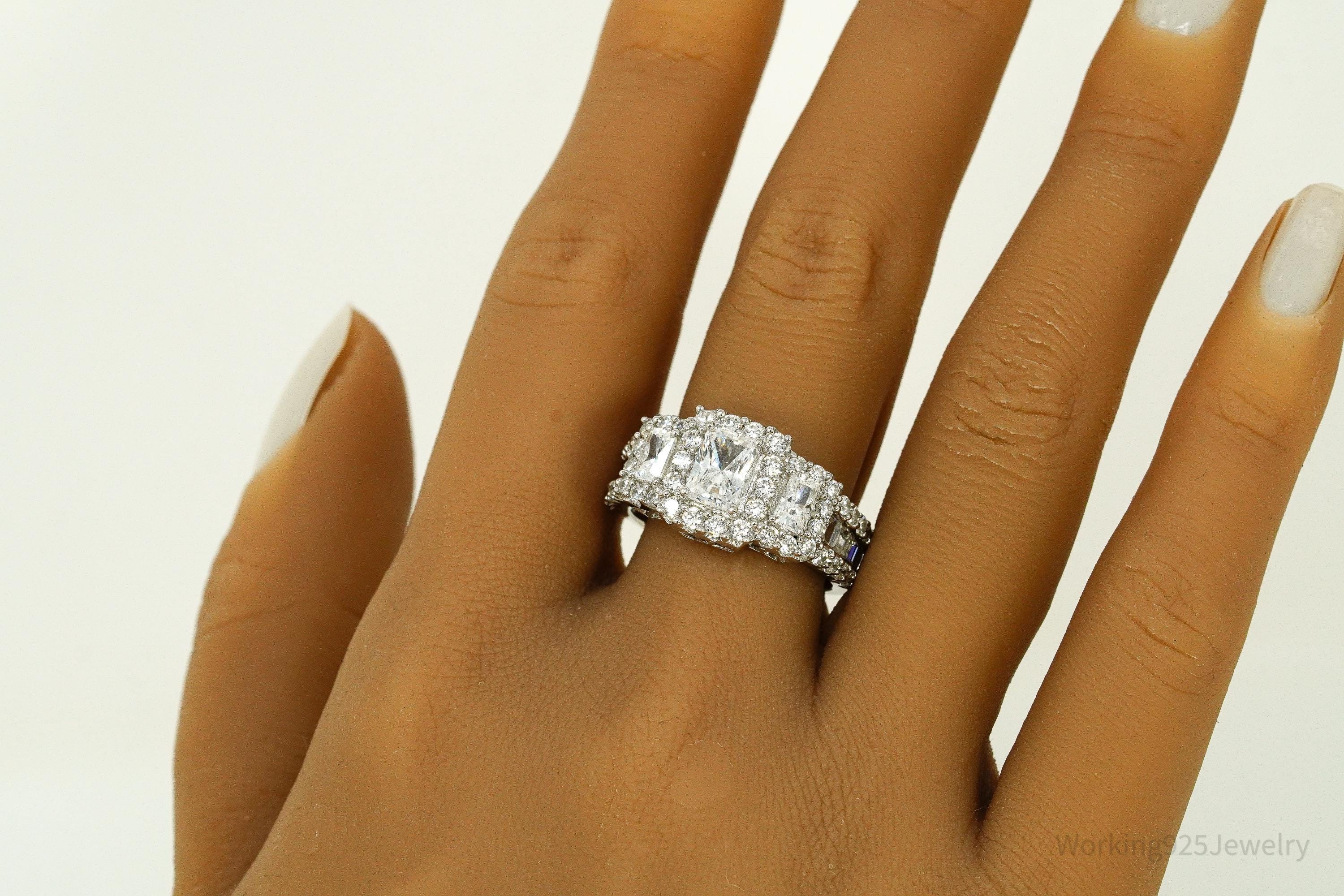 Vintage Cubic Zirconia Sterling Silver Ring Size 9