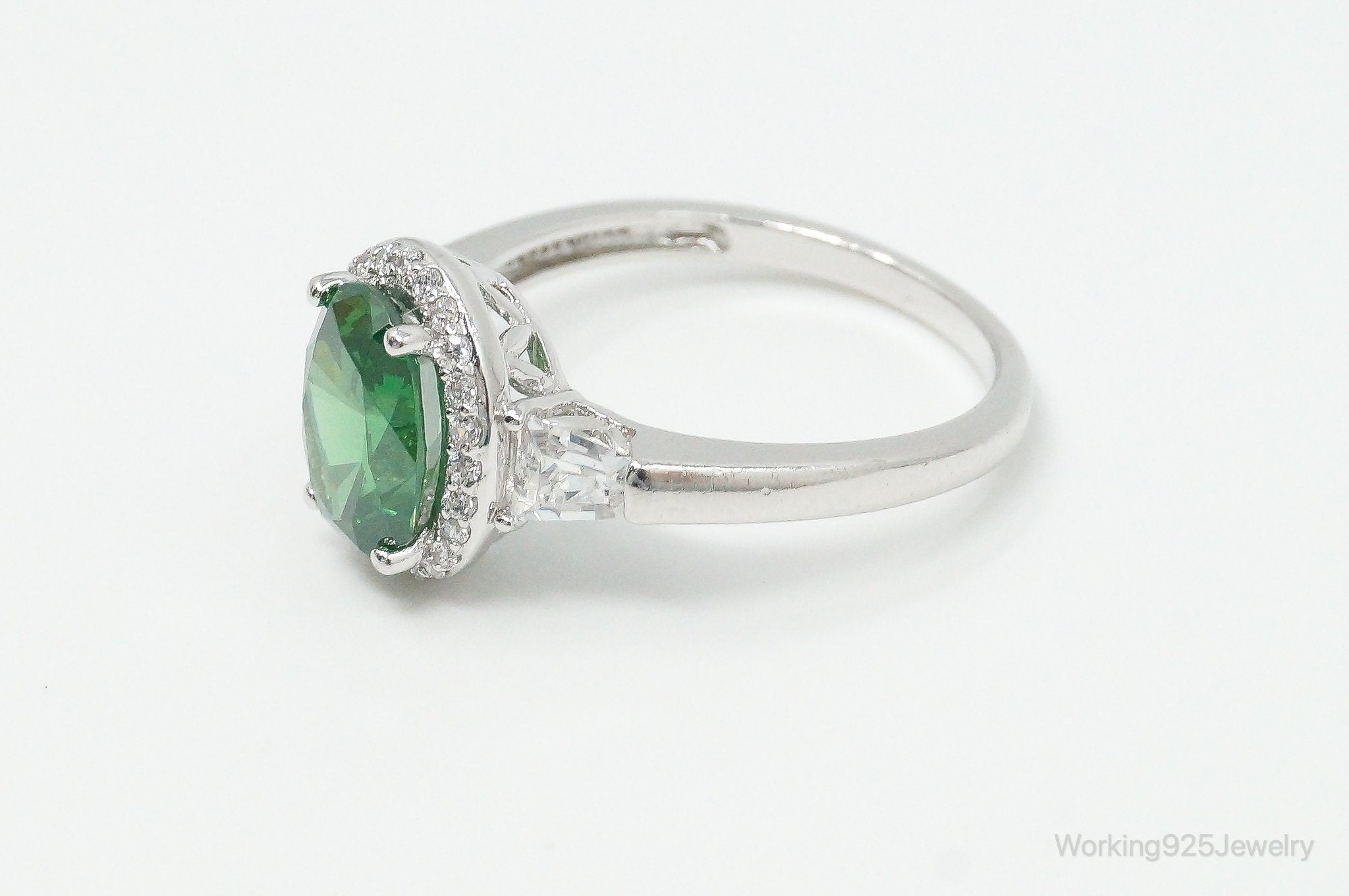 Vintage Large Green Cubic Zirconia Sterling Silver Ring - Size 9.25