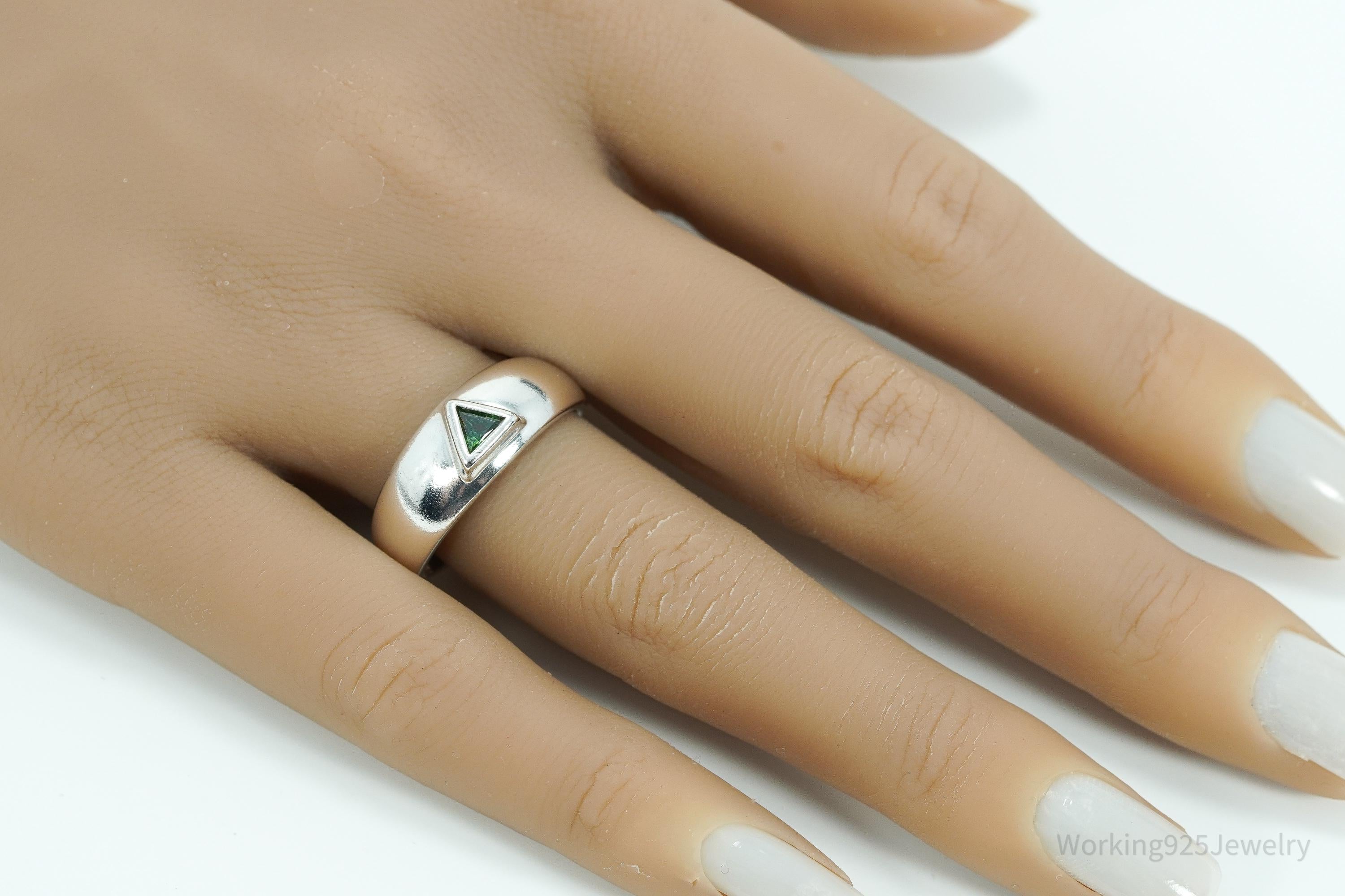 Vintage Green Diamonique Cubic Zirconia Sterling Silver Ring - Size 9