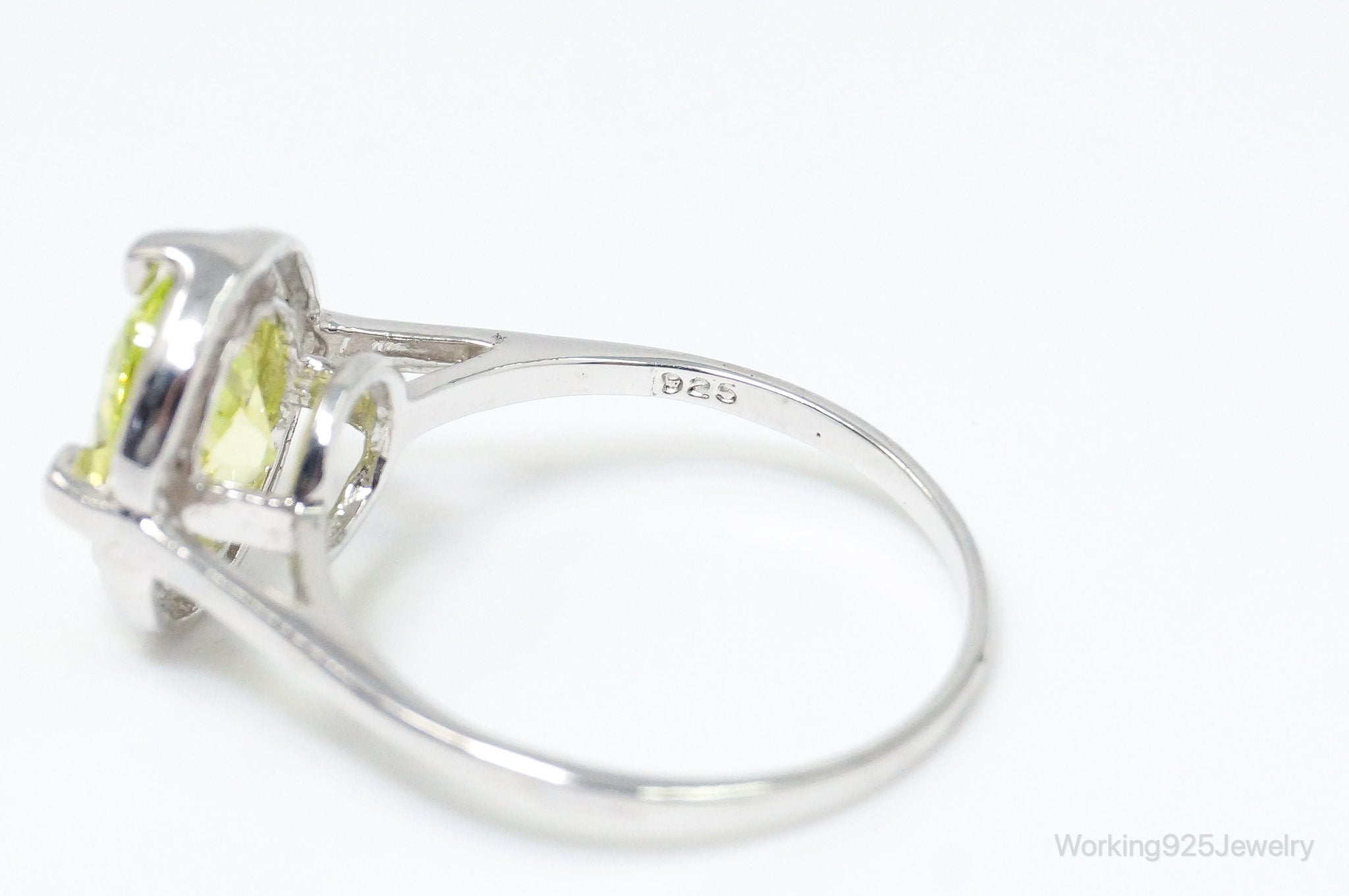 Vintage Lime Green Stone Sterling Silver Ring Size 8.25