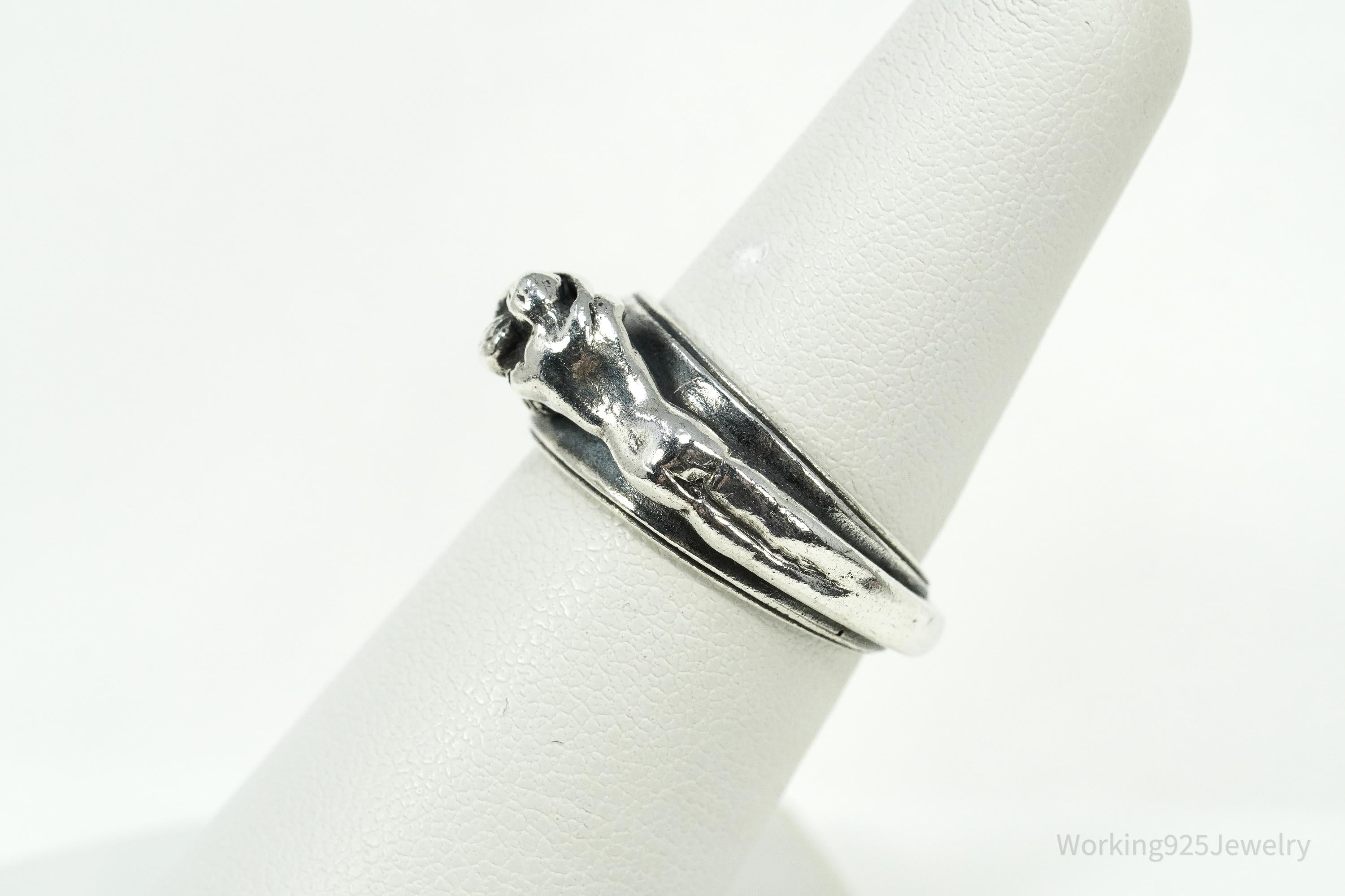 Vintage Kissing Couple Lovers Sex Sterling Silver Ring - Size 6.5