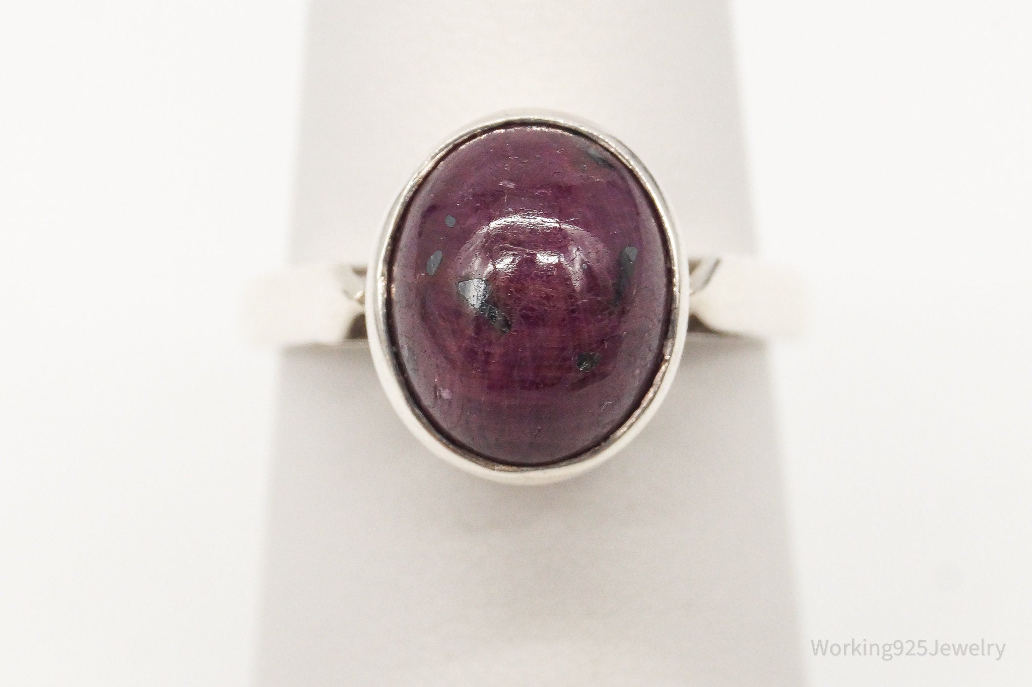 Vintage Maroon Stone Sterling Silver Ring - Size 5.5