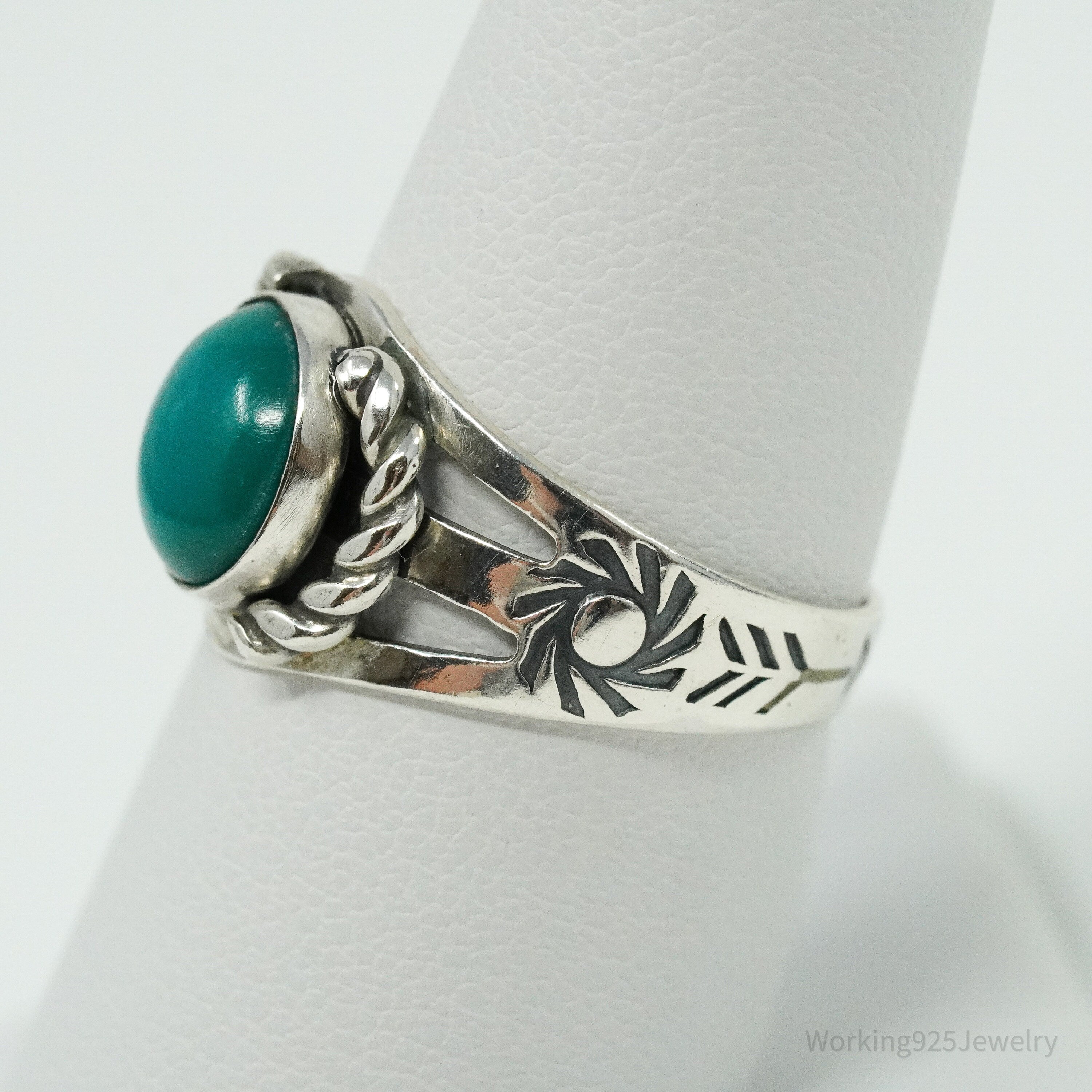 Vintage Native American Turquoise Sterling Silver Ring - Size 8