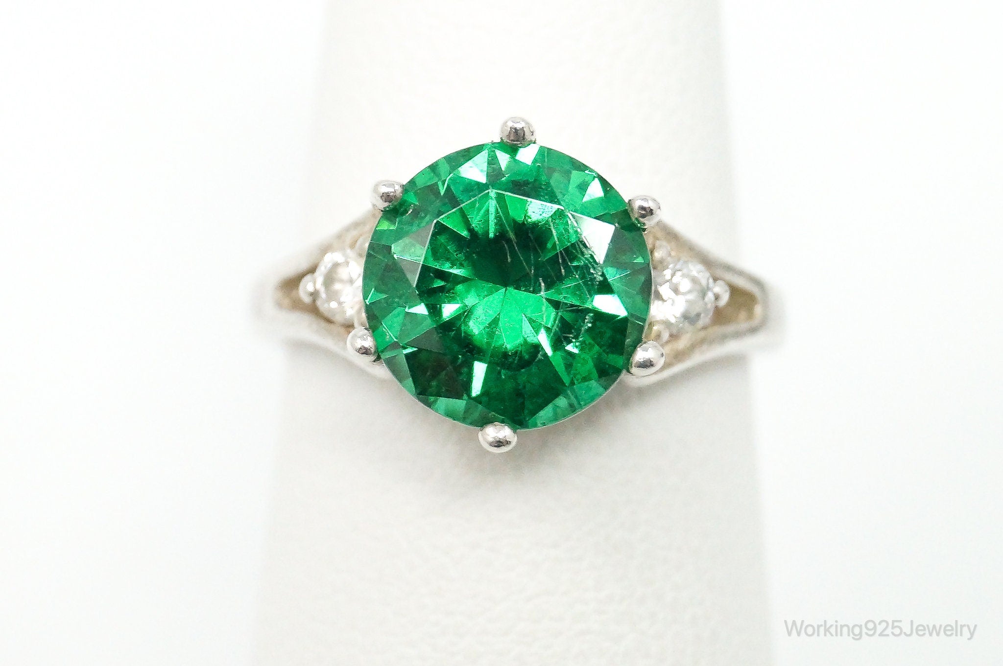 Vintage Large Green Cubic Zirconia Sterling Silver Ring - Size 5.25