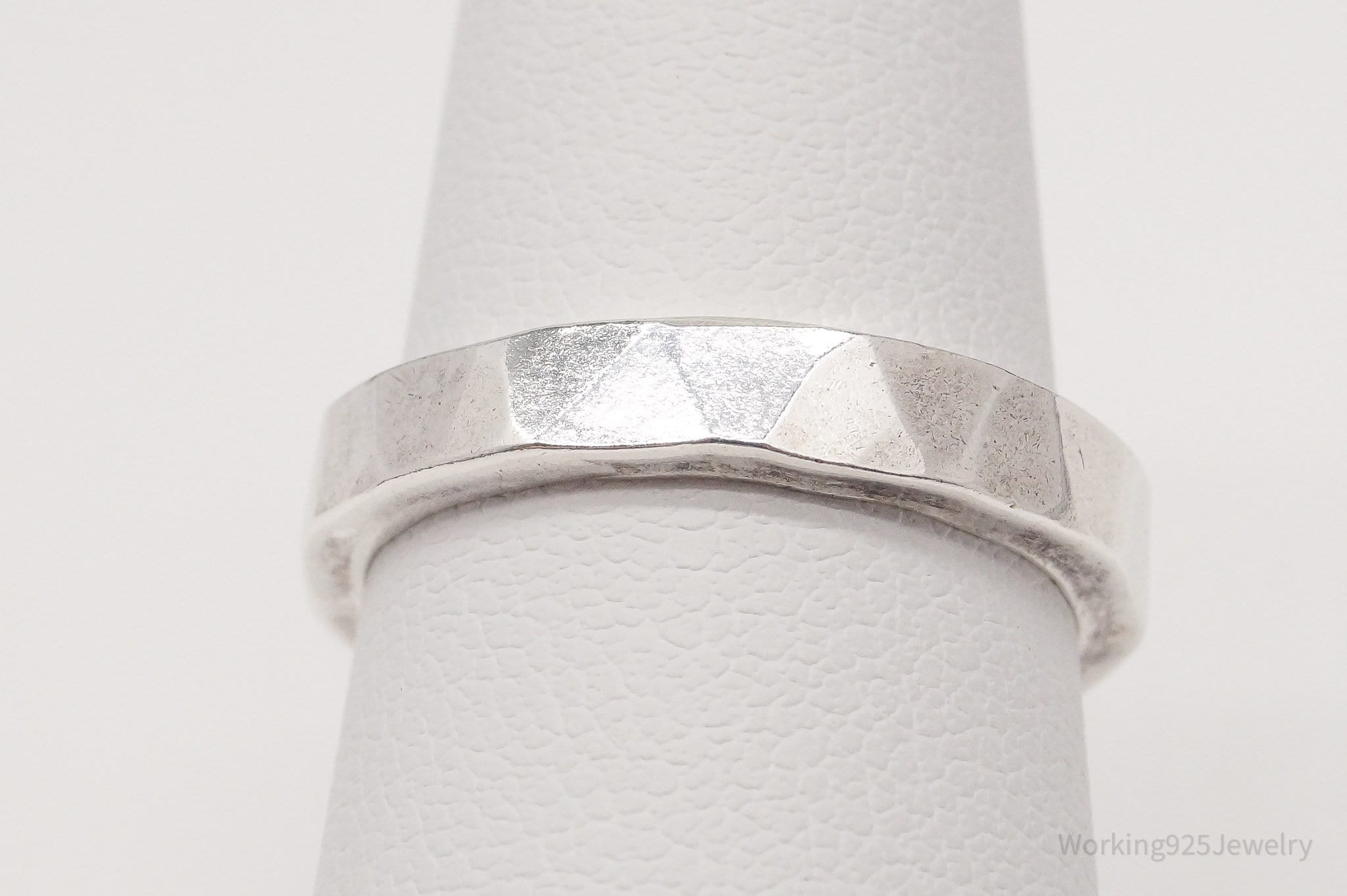 Vintage Modernist Hammered Style Sterling Silver Band Ring - Size 6.75