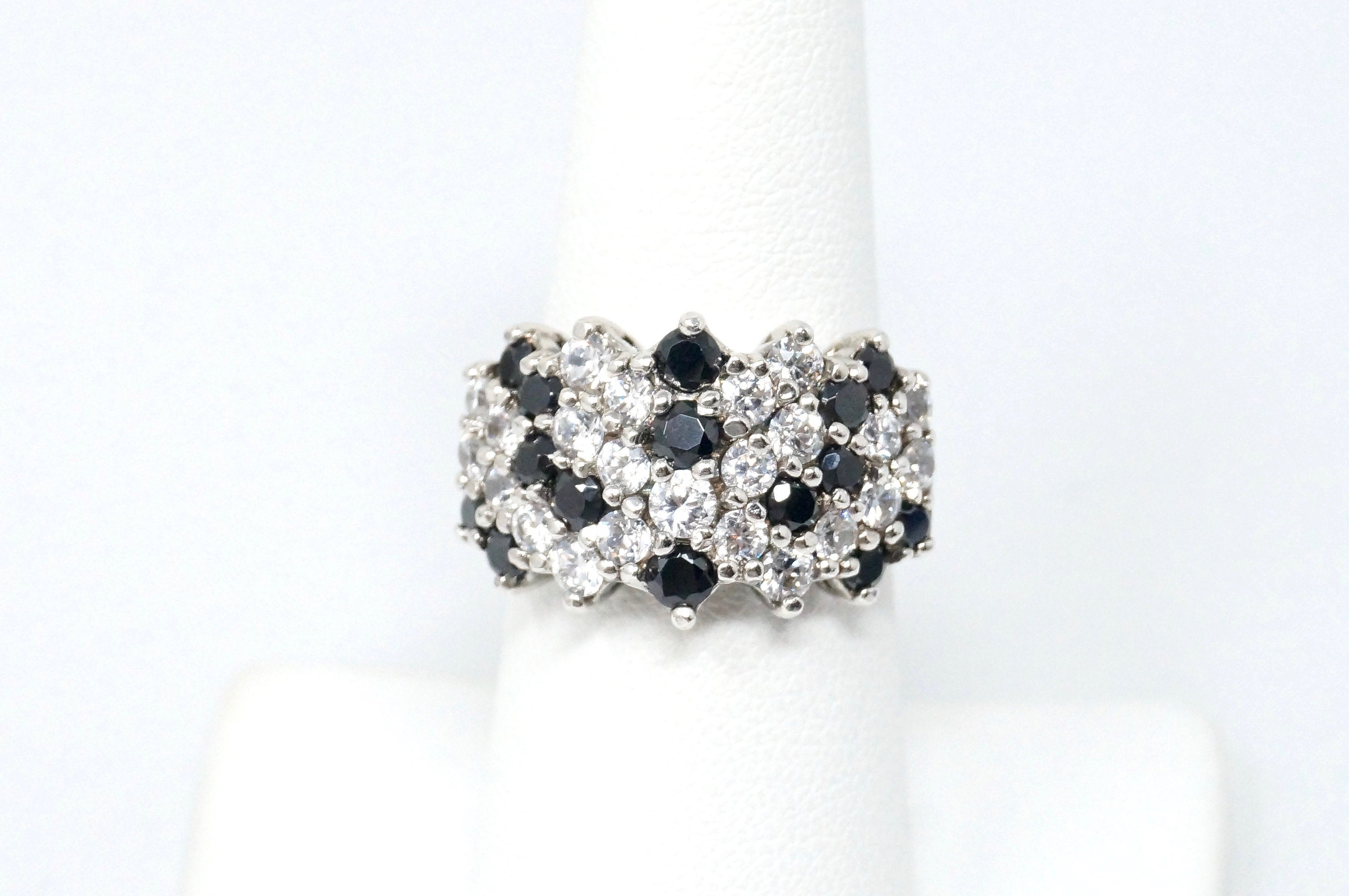 Vintage Mid Century Style Black & White CZ Sterling Silver Ring - Size 6.75