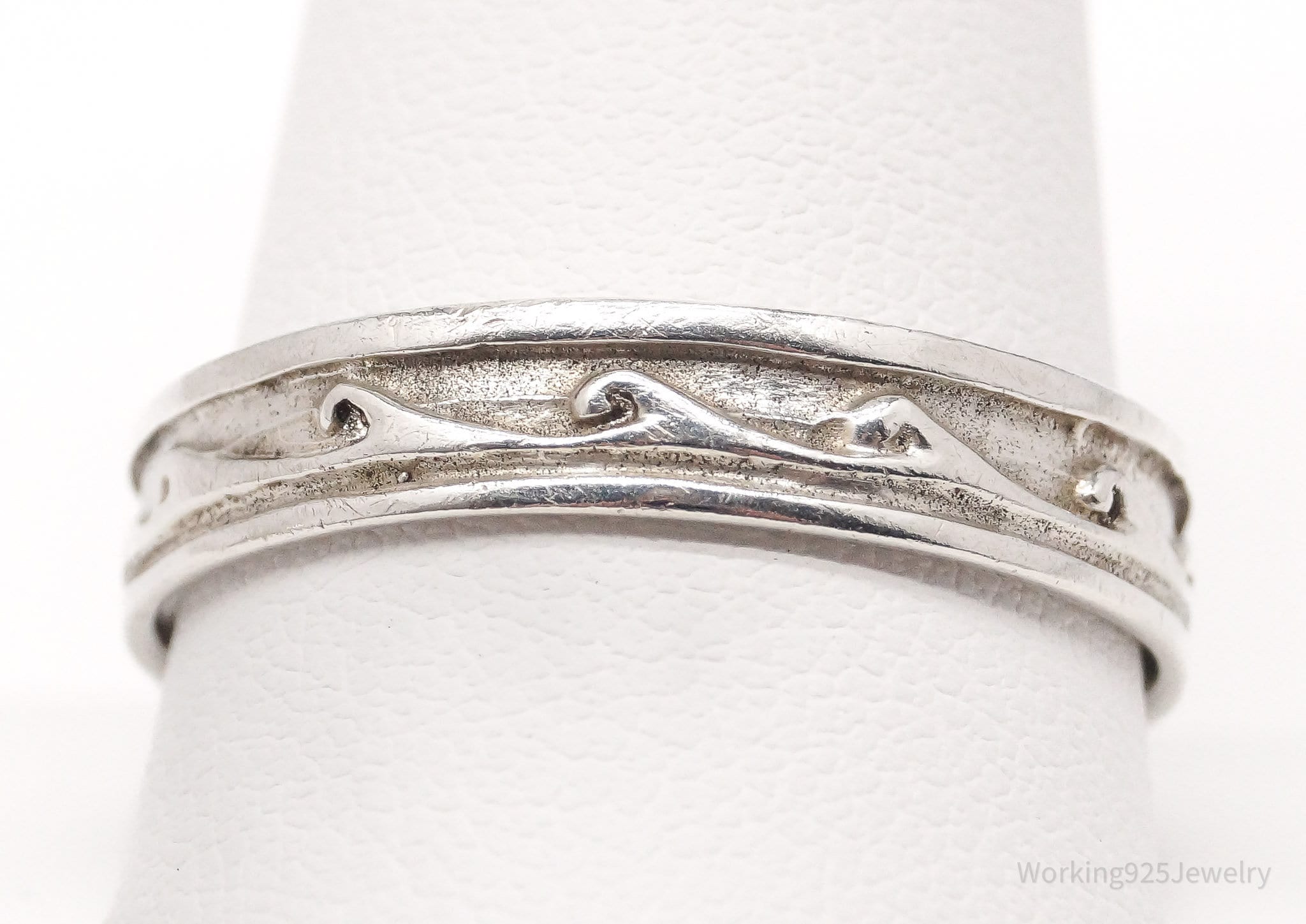 Vintage Waves Sterling Silver Band Ring - Size 12