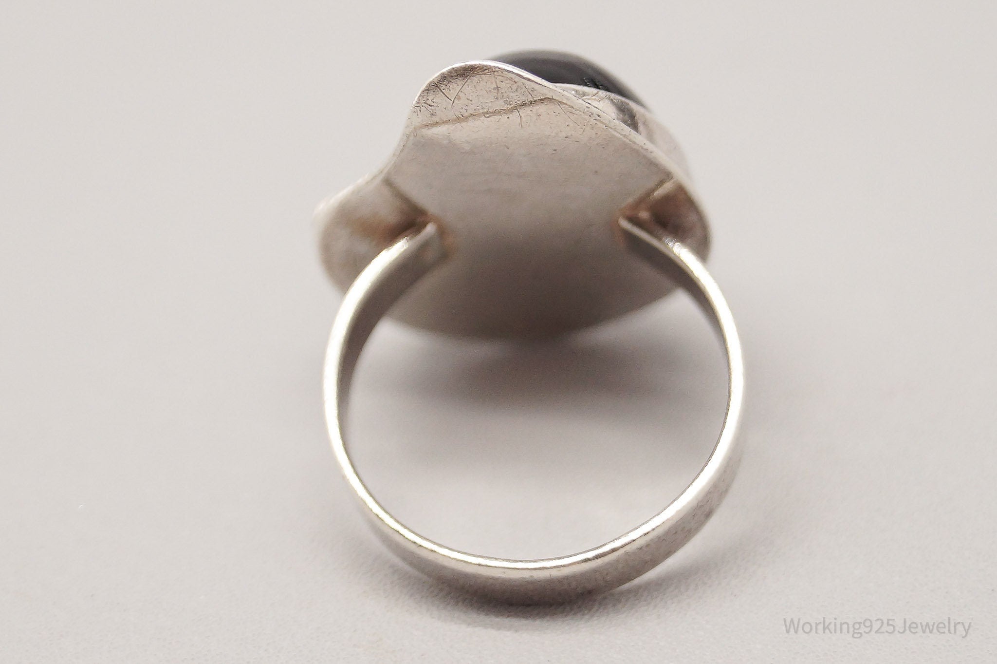 Vintage Black Onyx Modernist Style Sterling Silver Ring - Size 8