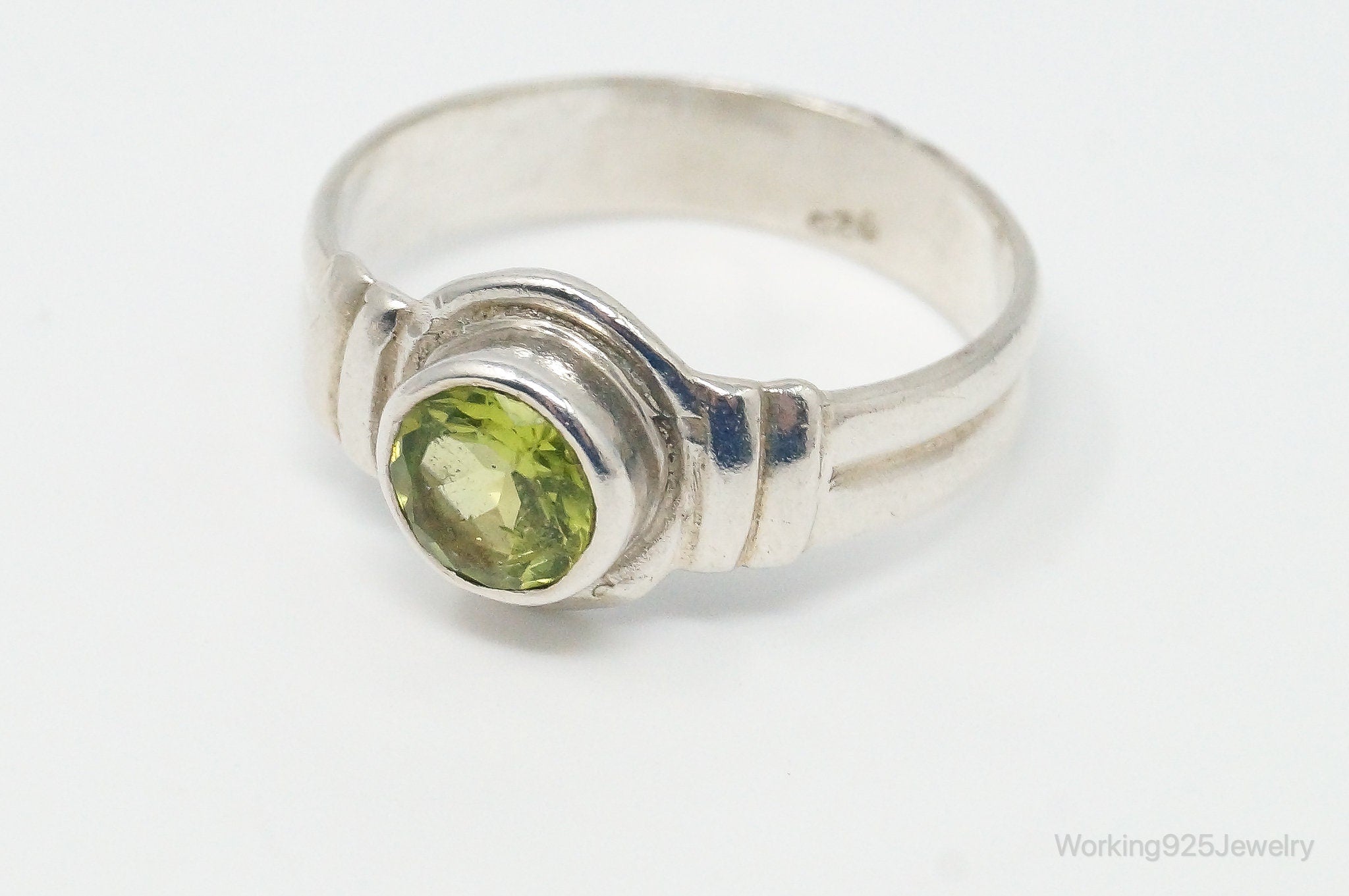 Vintage Peridot Sterling Silver Ring - Size 8.75