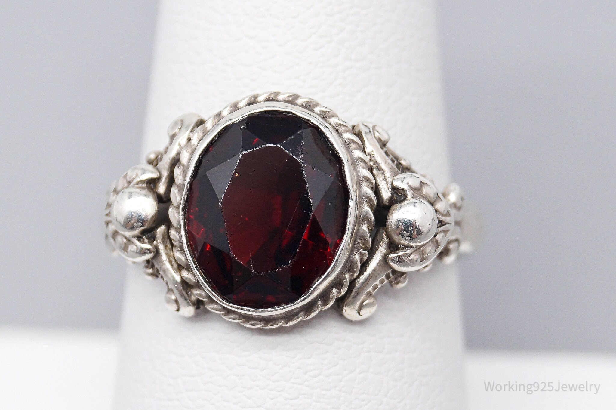 Vintage Garnet Filigree Silver Ring - Size 9