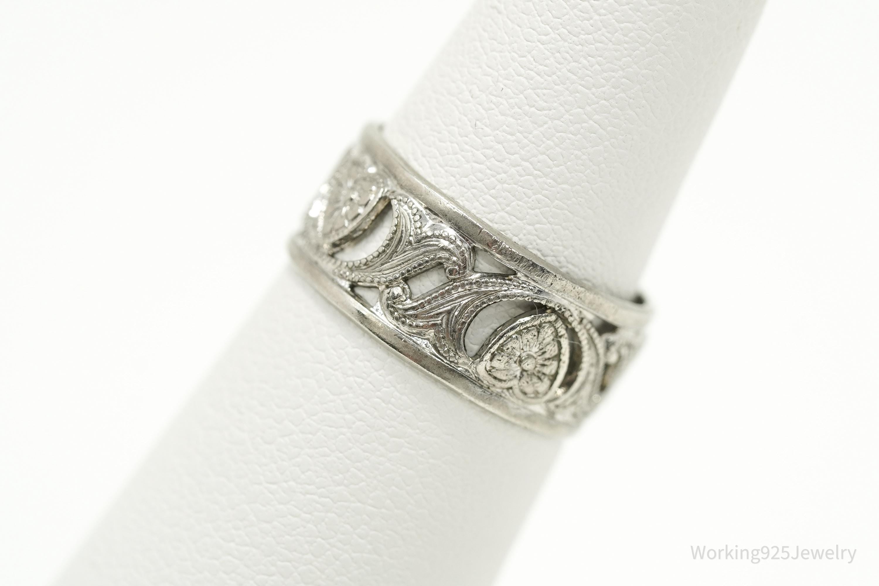 Antique Floral Hearts Patter Sterling Silver Band Ring - Size 5.25