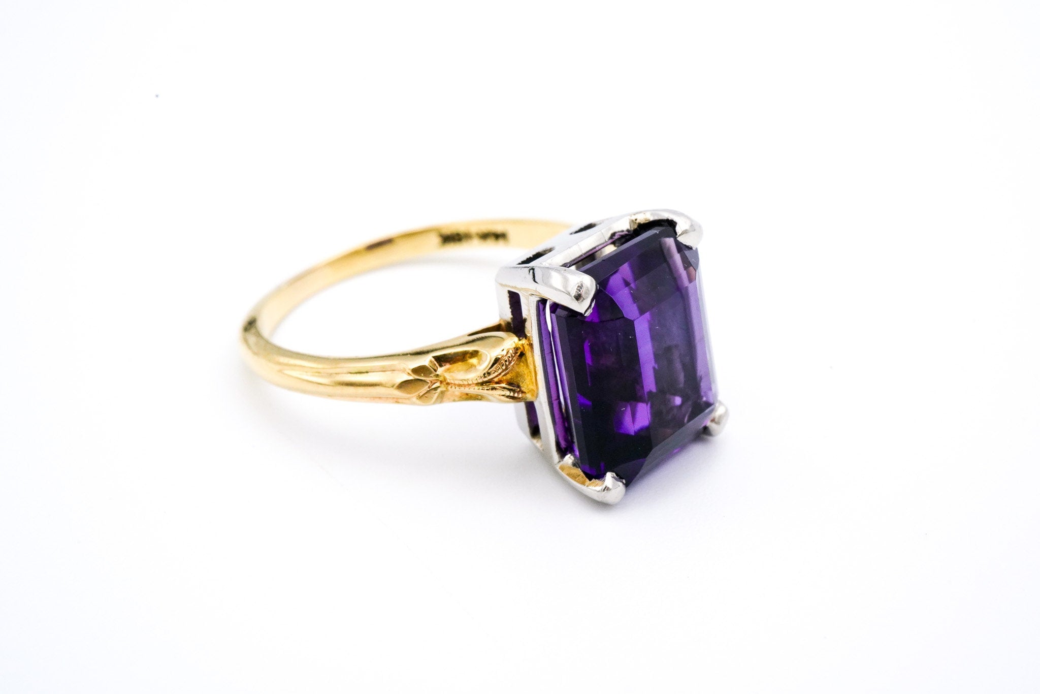 18K Yellow & 14K White Gold and Amethyst Cocktail Ring - Size 6 3/4