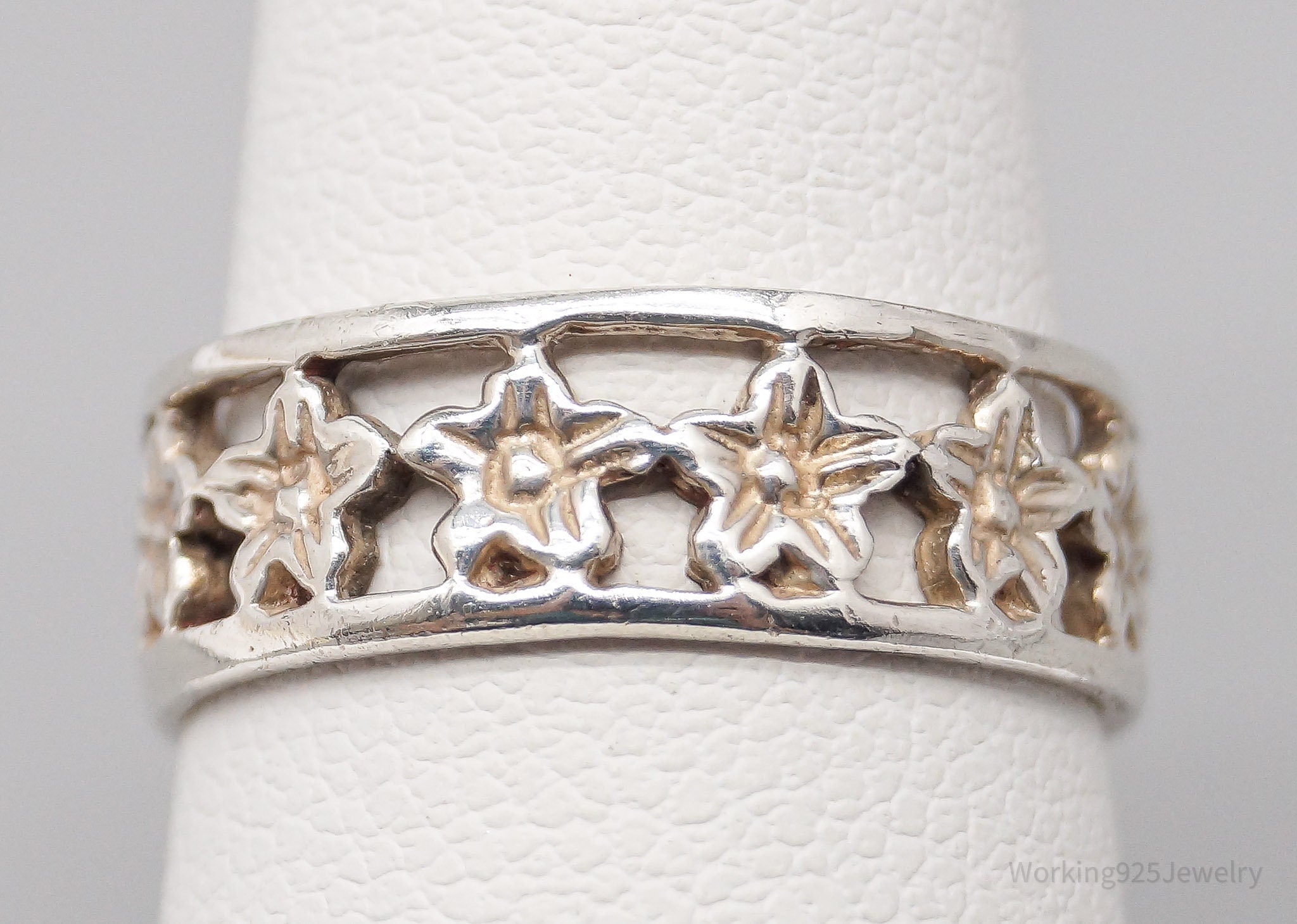 Vintage Flowers Design Cut Out Sterling Silver Band Ring - Size 5.75