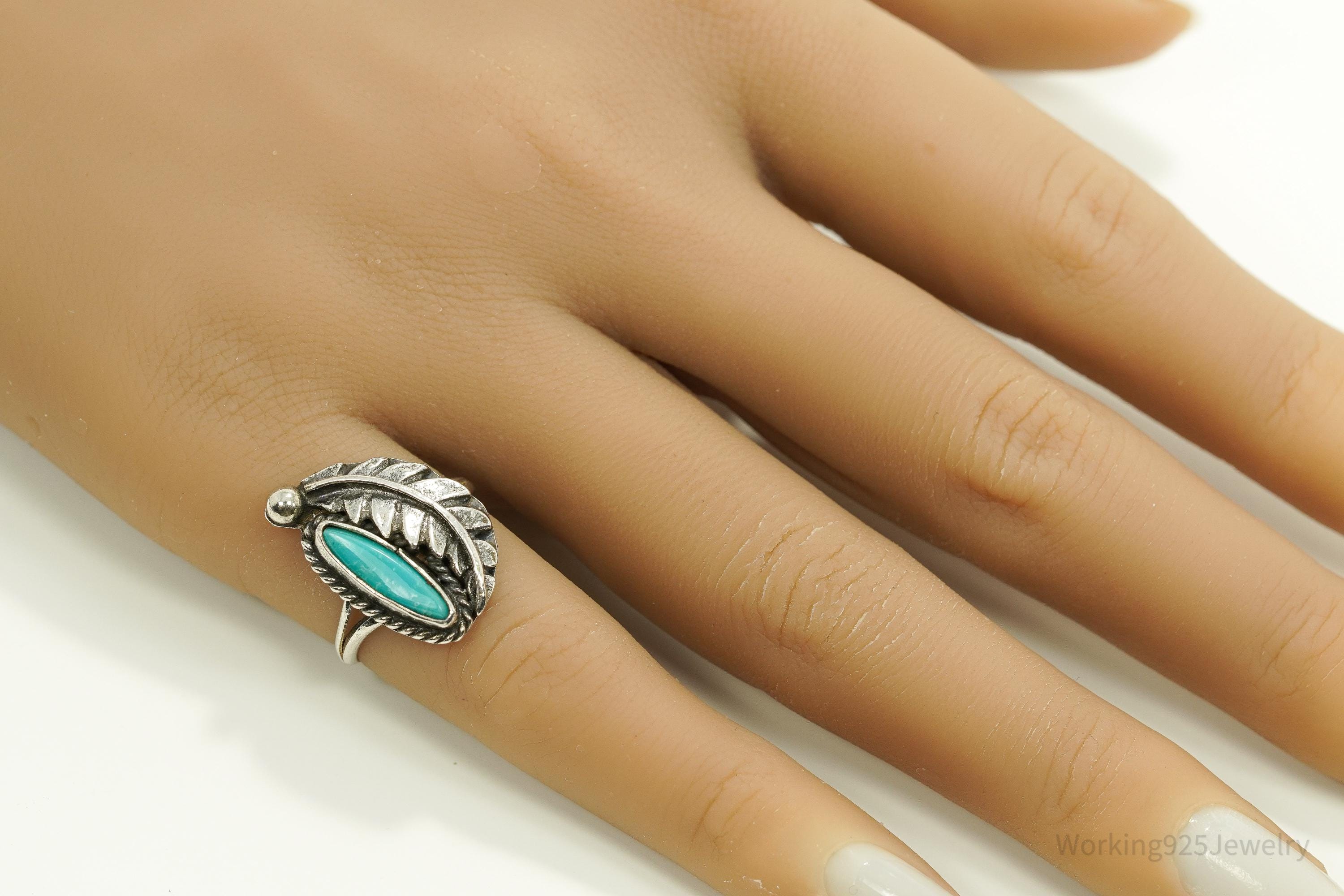 Vintage Native American Turquoise Unsigned Silver Ring - Size 6