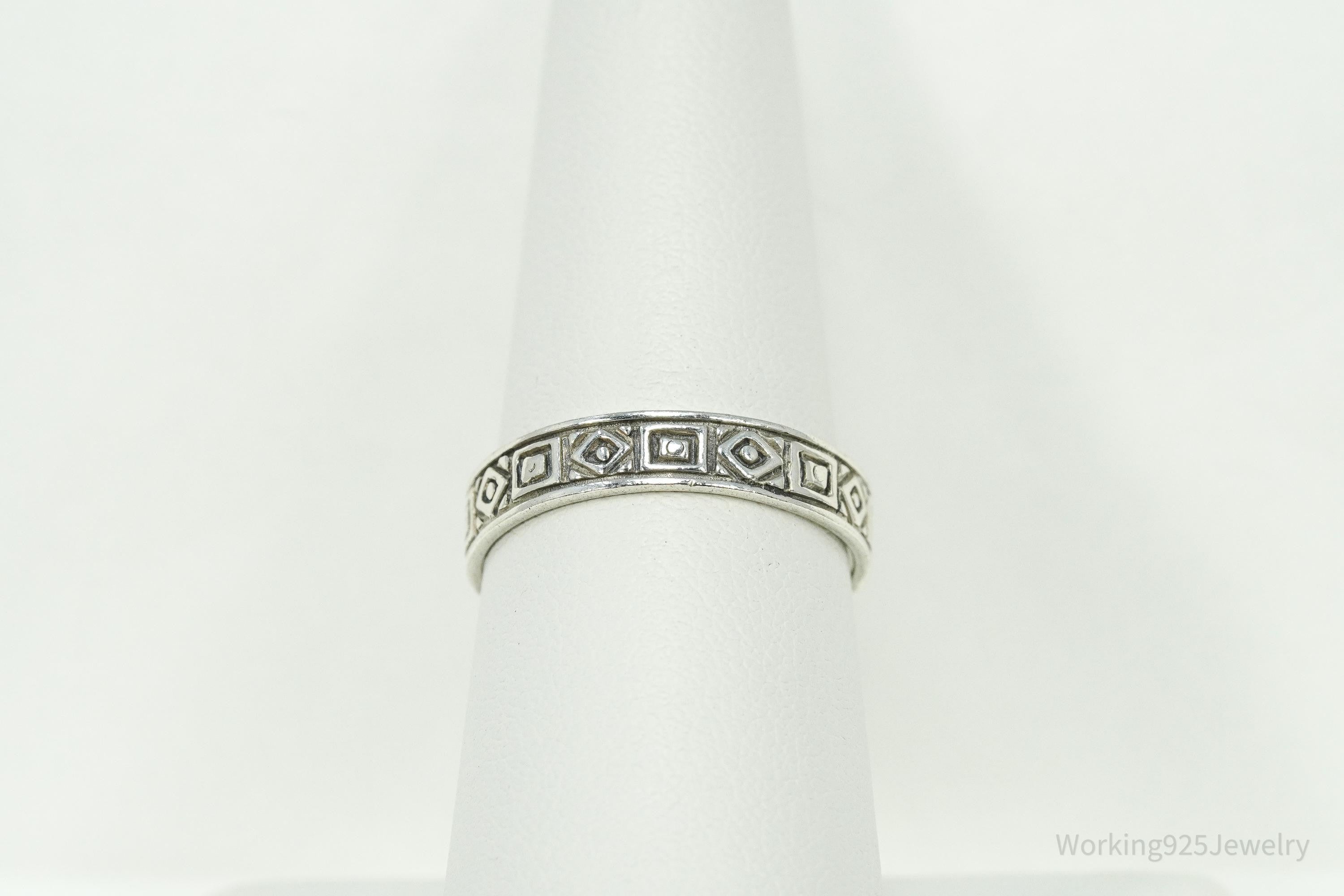Vintage Geometric Viking Style Sterling Silver Band Ring - Size 8