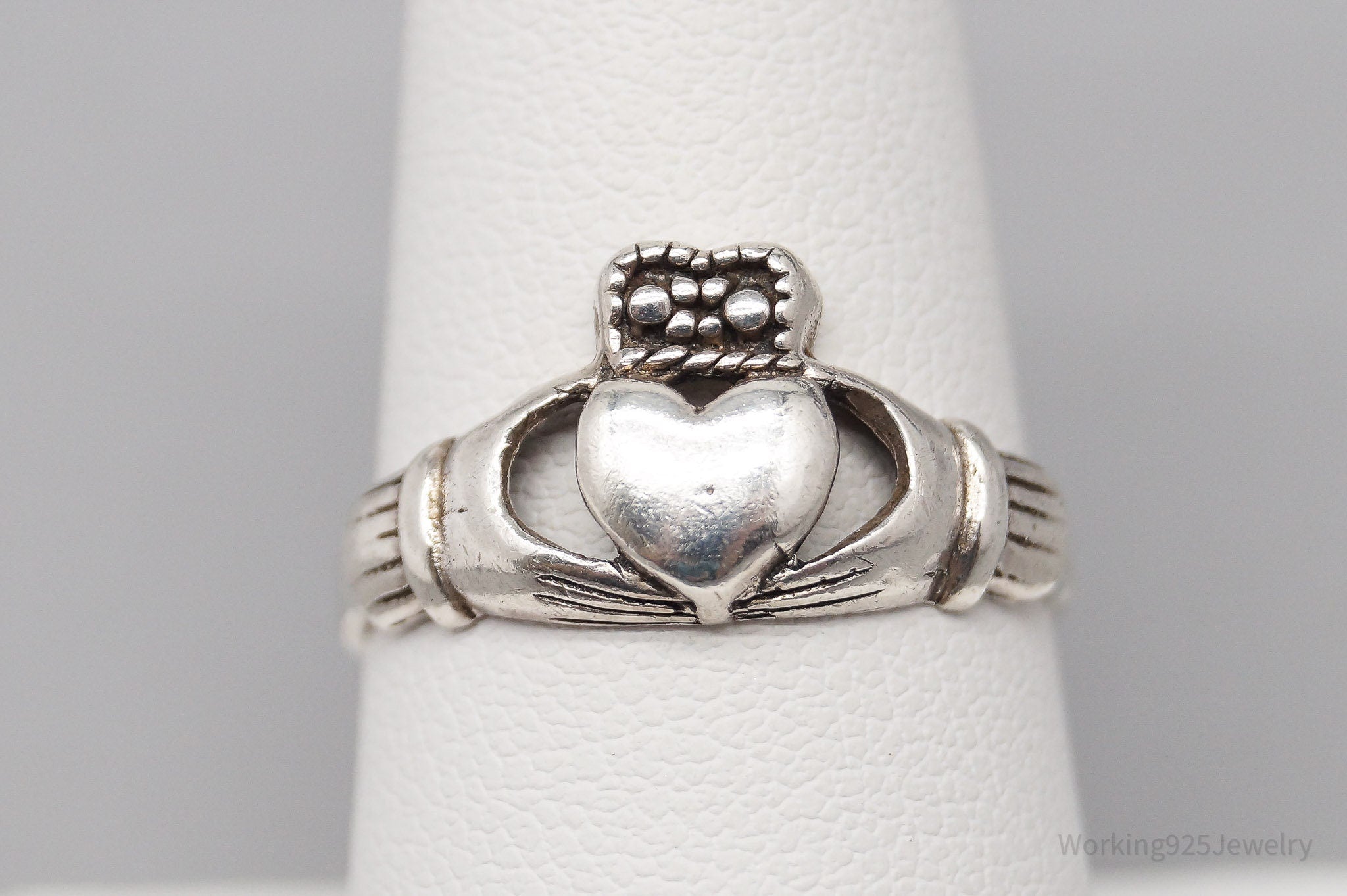 Vintage Irish Heart Claddagh Sterling Silver Ring - Size 8.25