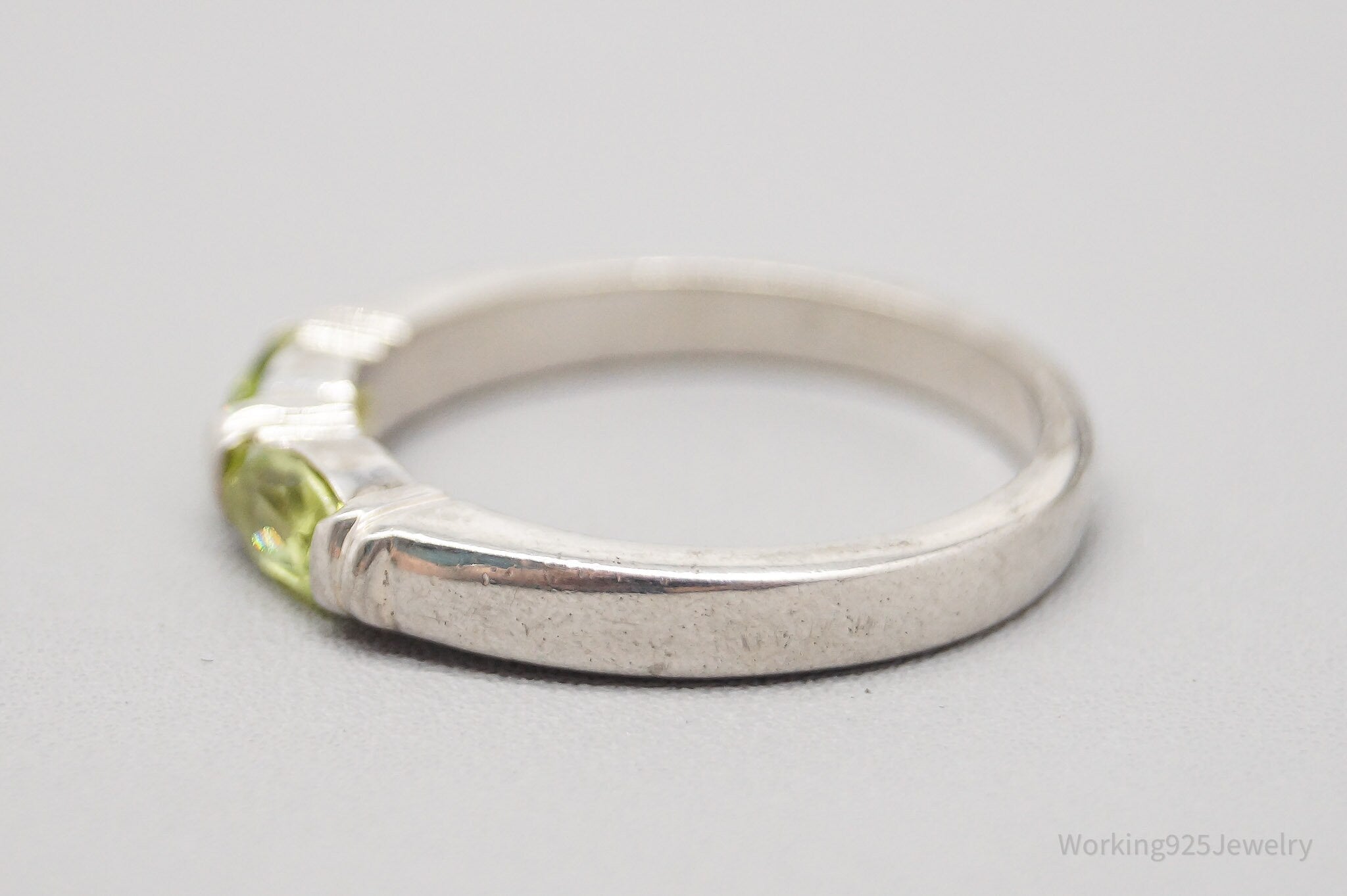 Vintage Peridot Sterling Silver Ring - Size 9