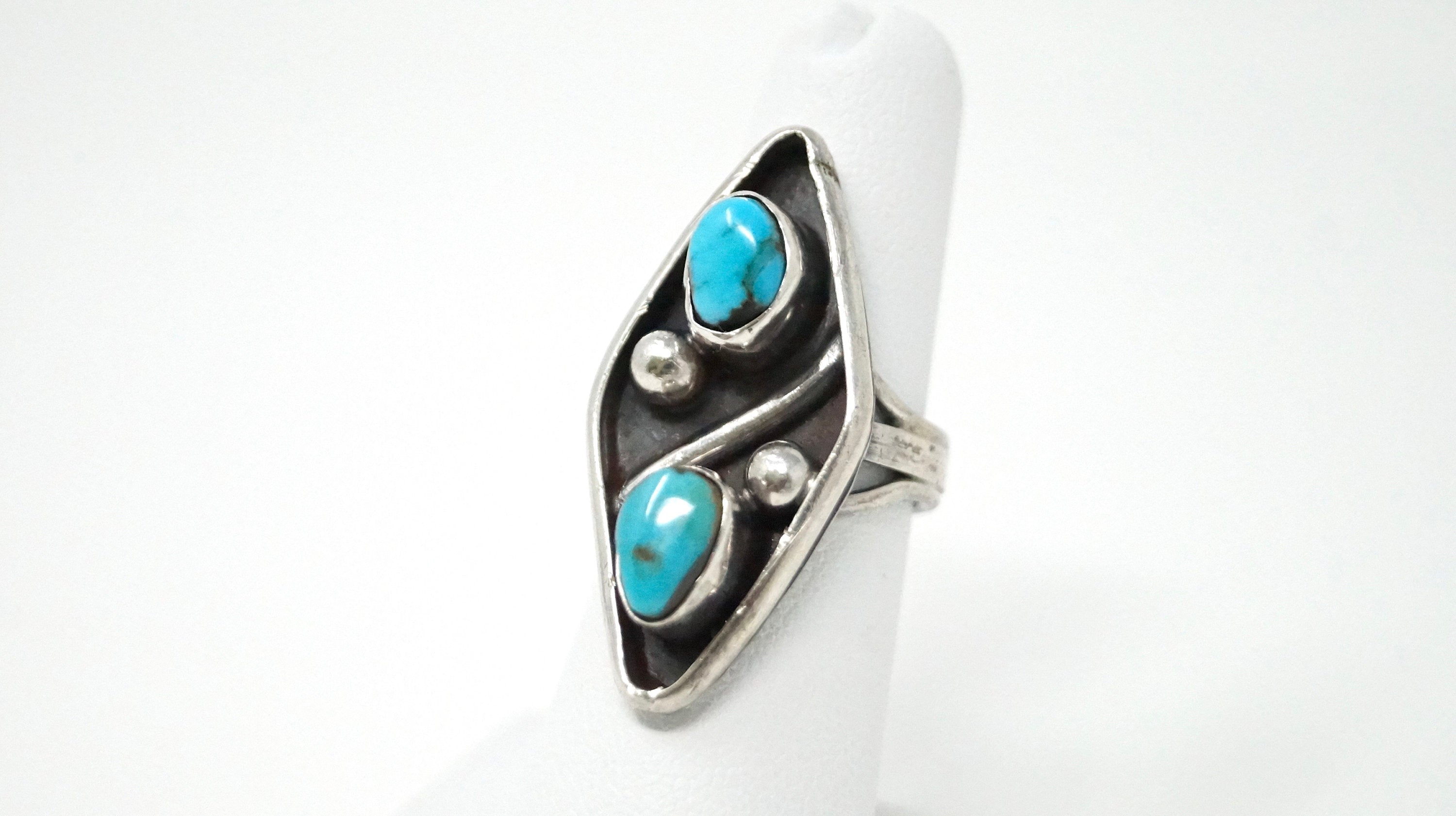 Vintage Southwestern Unsigned Turquoise Sterling Silver Ring - Size 6 -