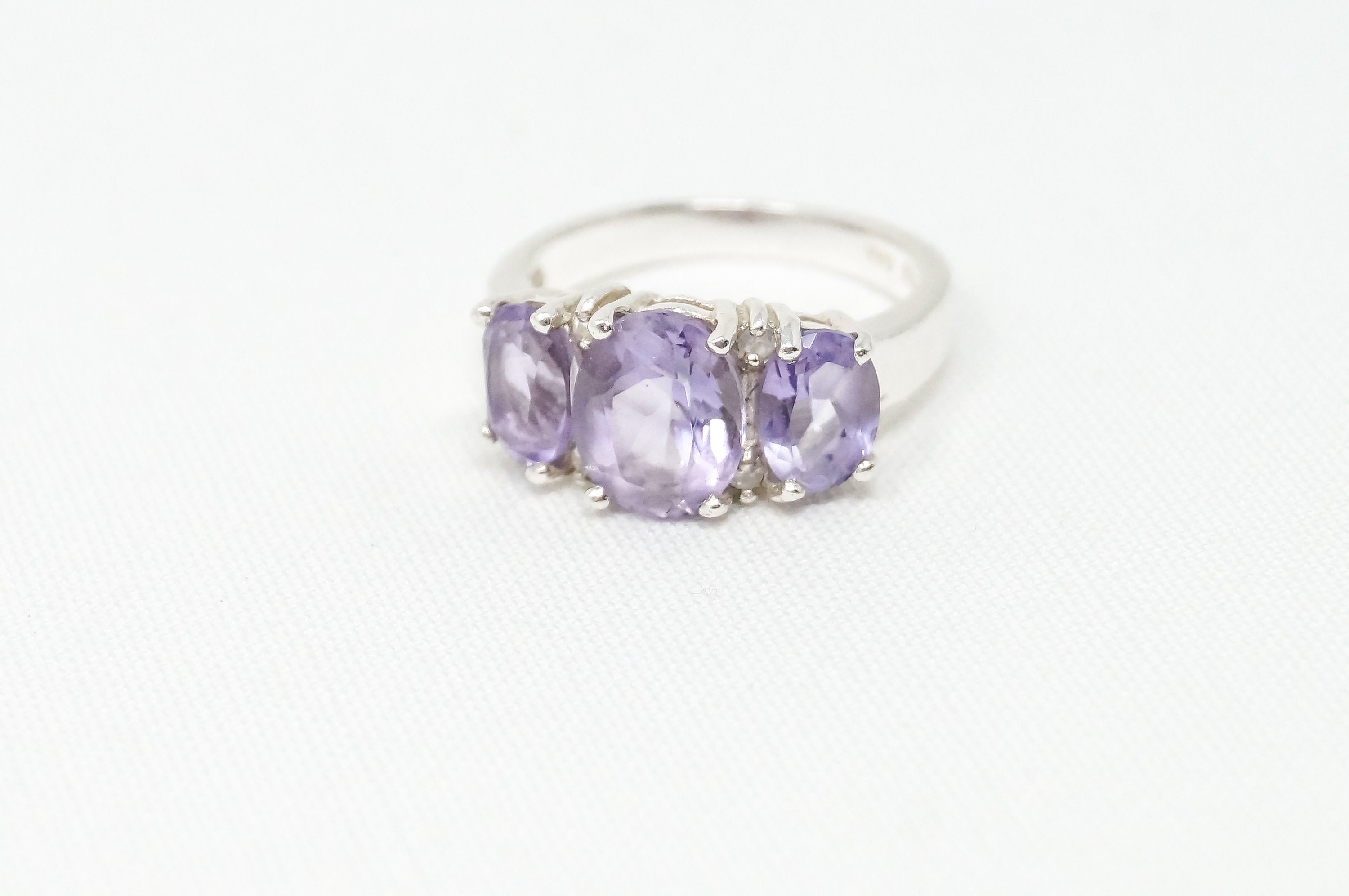 Vintage Purple Amethyst Sterling Silver Art Deco Ring - Sz 5.75