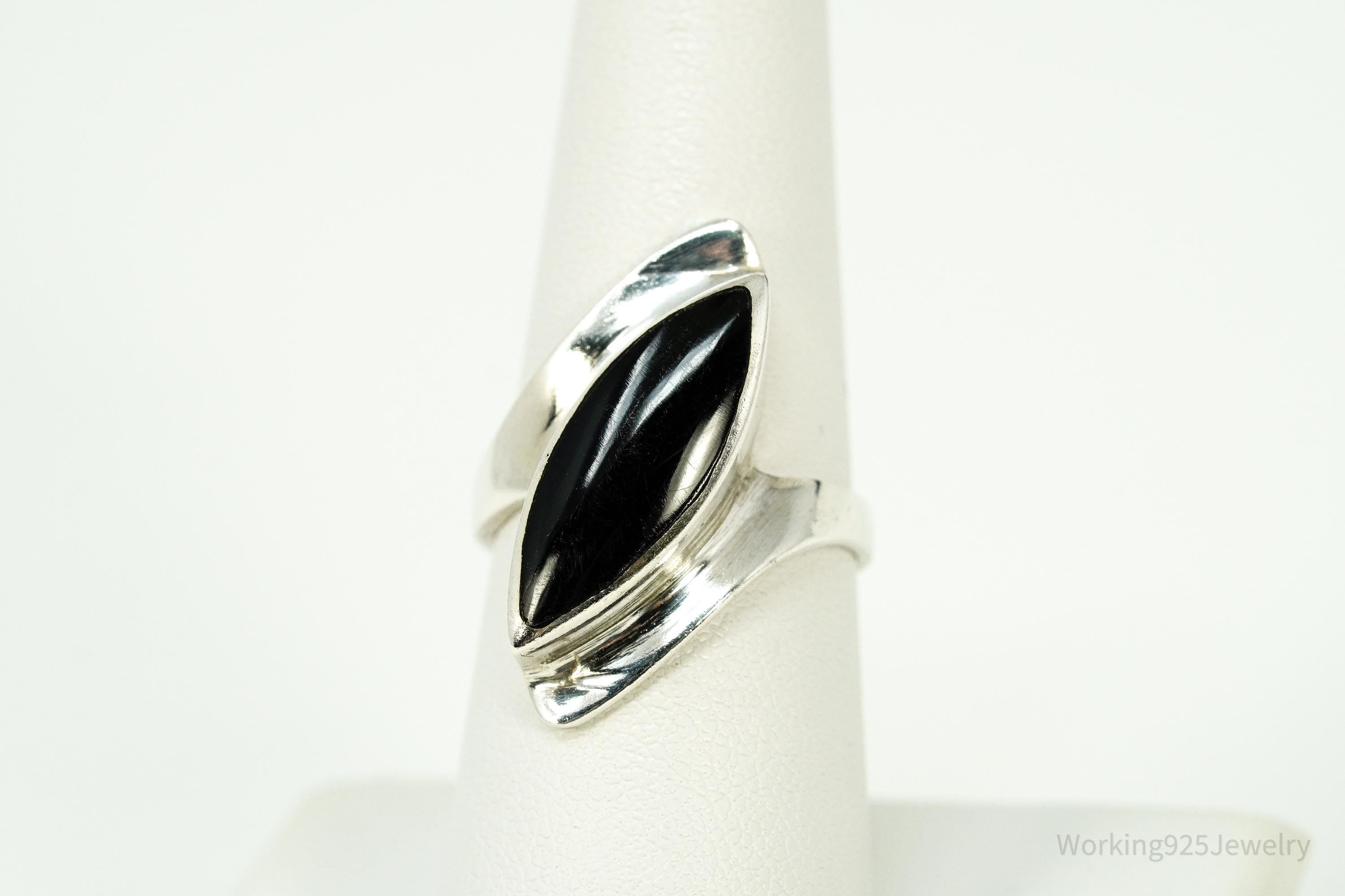 Vintage Black Onyx Modernist Style Sterling Silver Ring - Size 7.25