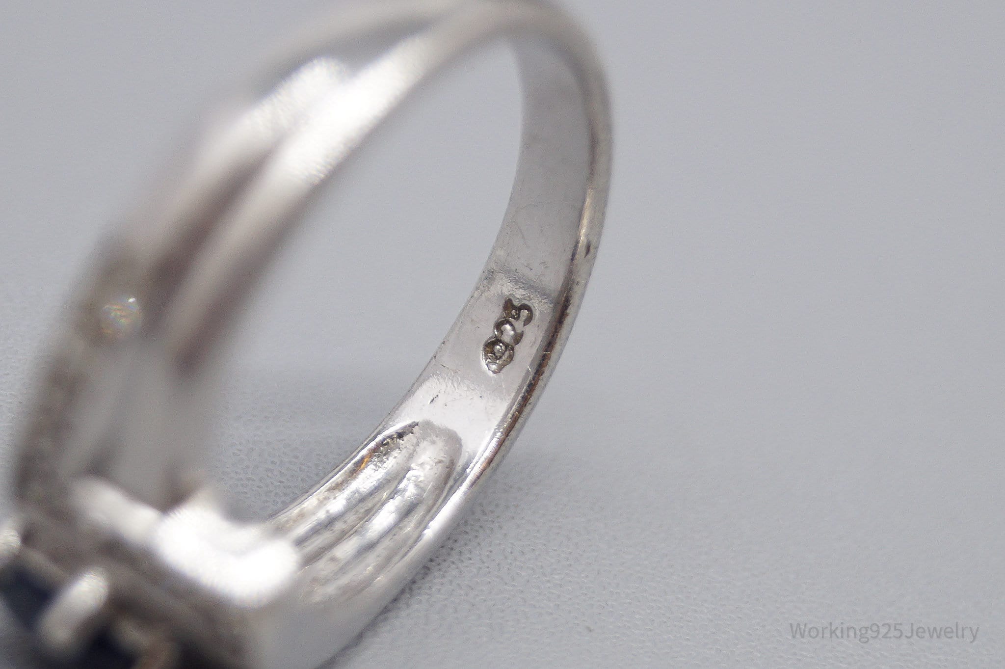 Vintage Sapphire Cubic Zirconia Sterling Silver Ring - Size 6.25