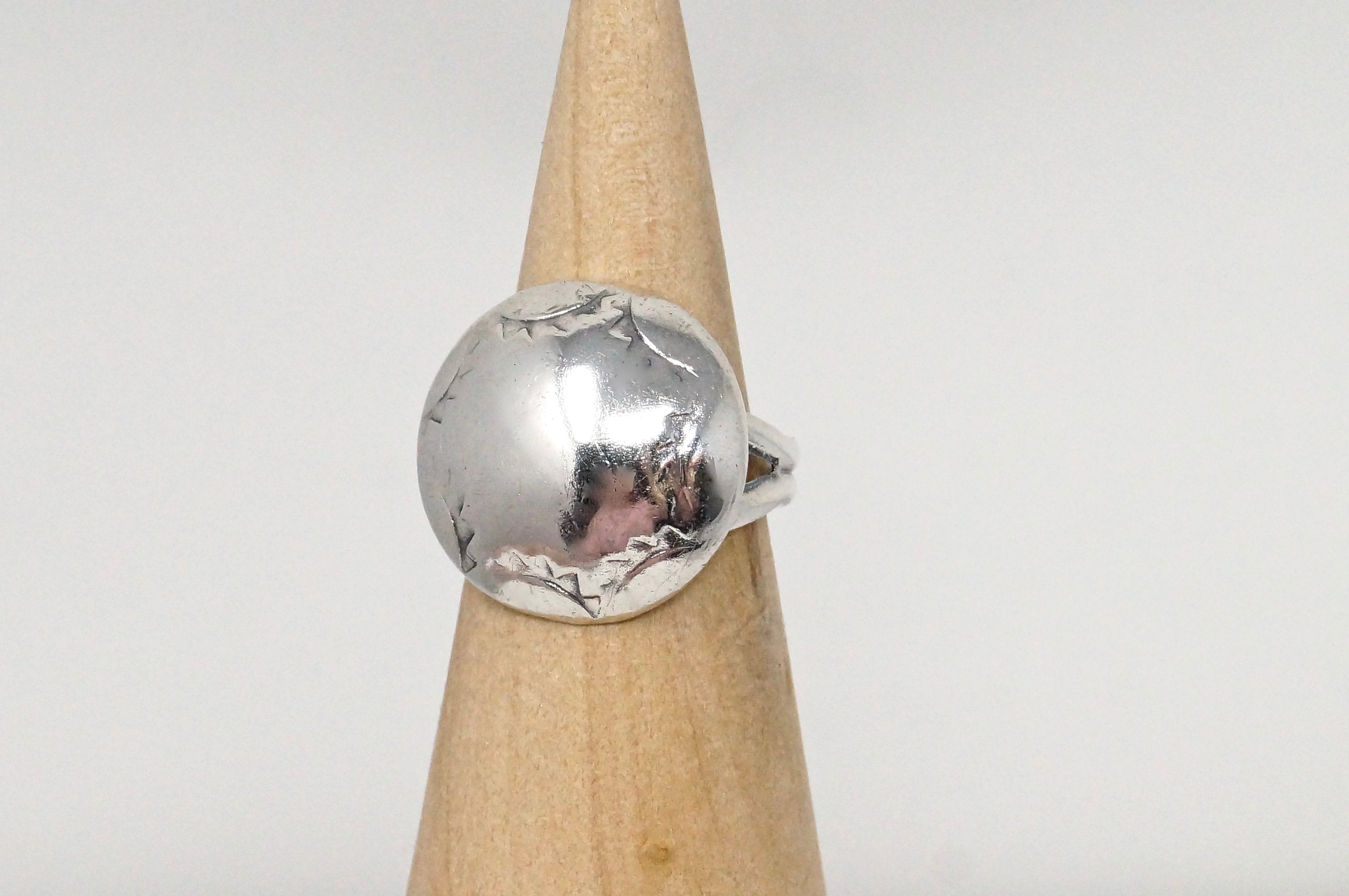 Vintage Southwestern Navajo Handmade Disc Sterling Silver Ring - Size 6