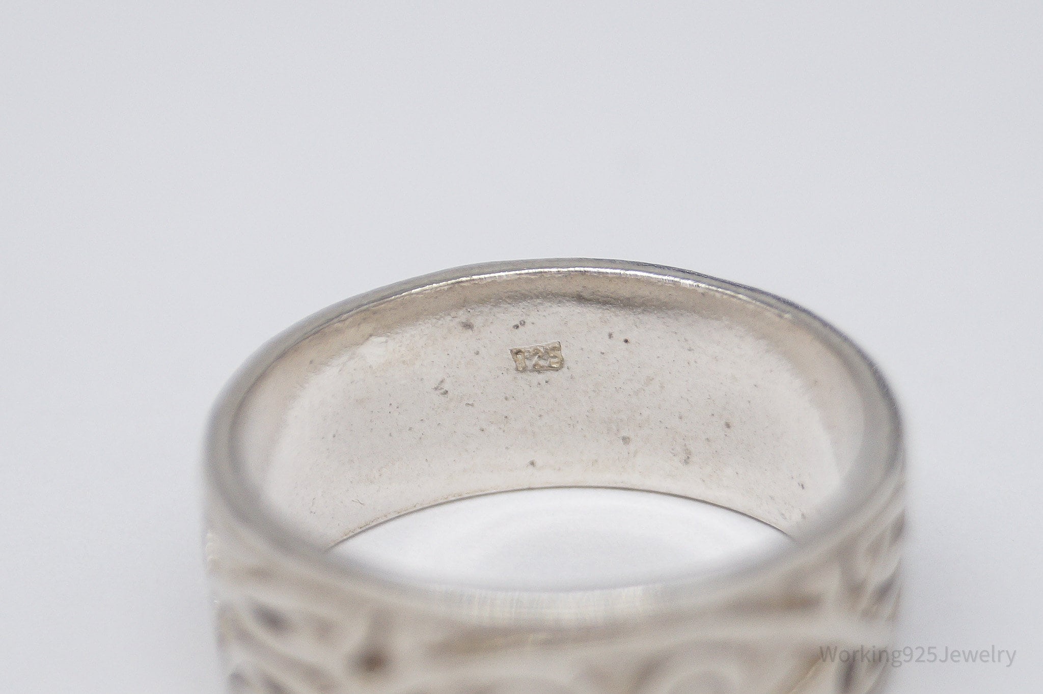 Vintage Celtic Knots Sterling Silver Band Ring - Size 10.25