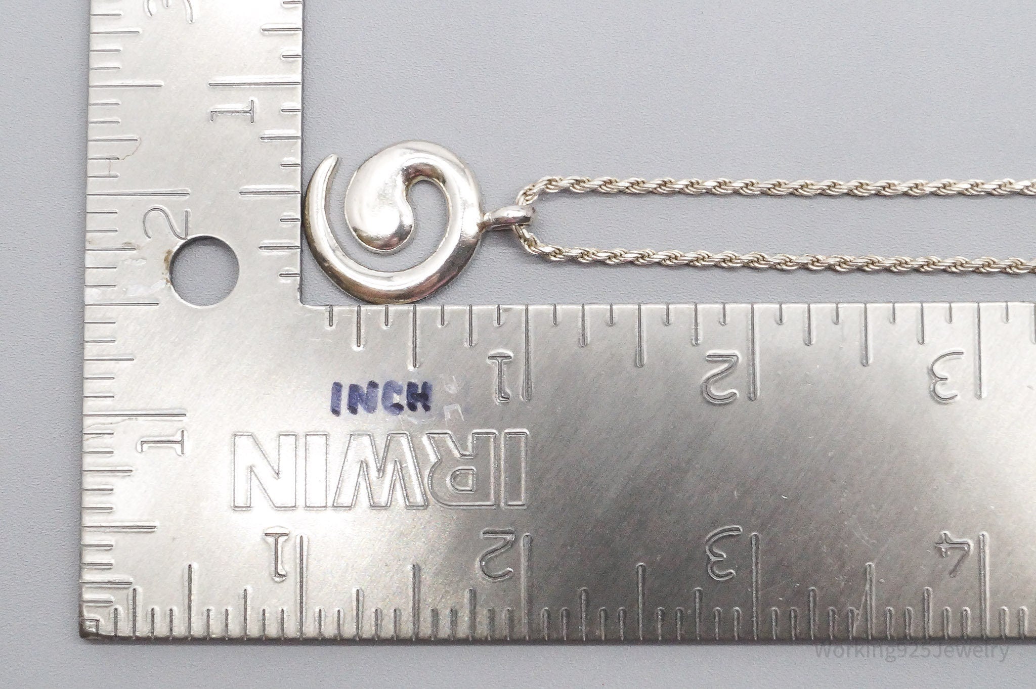 Vintage Native America Spiral Sterling Silver Necklace 24"