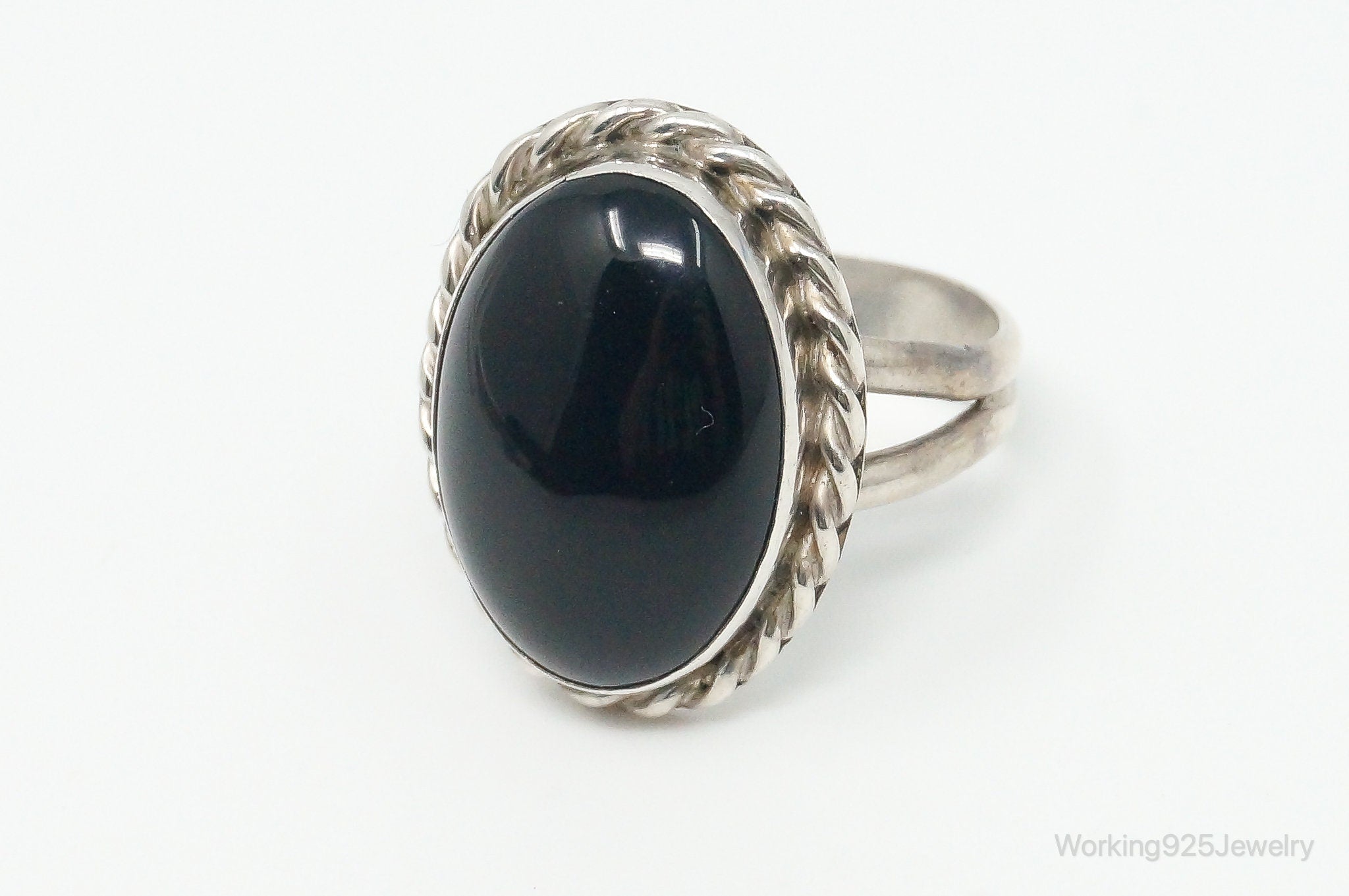 Vintage Native American Black Onyx Unsigned Sterling Silver Ring - Size 6.5