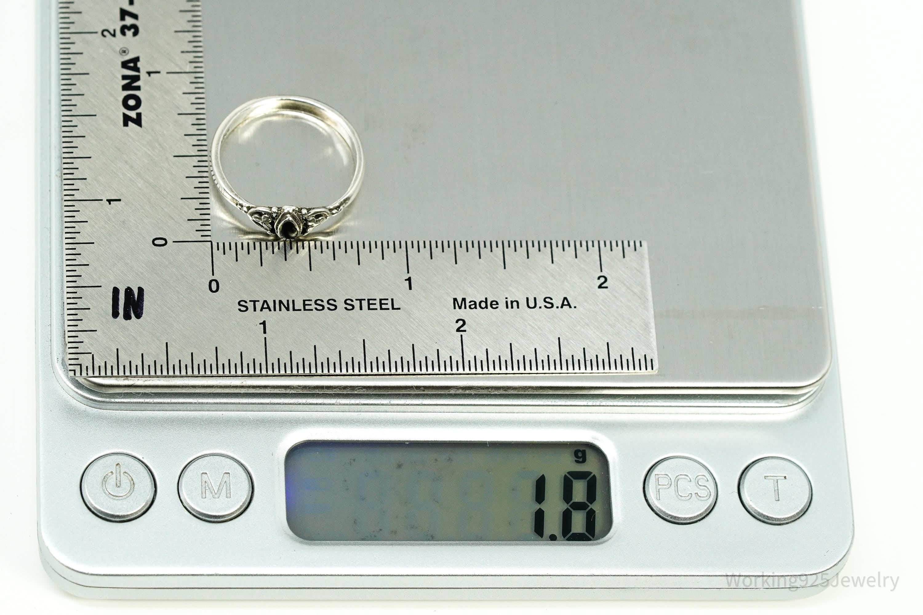 Vintage Black Onyx Sterling Silver Ring - Size 7.75