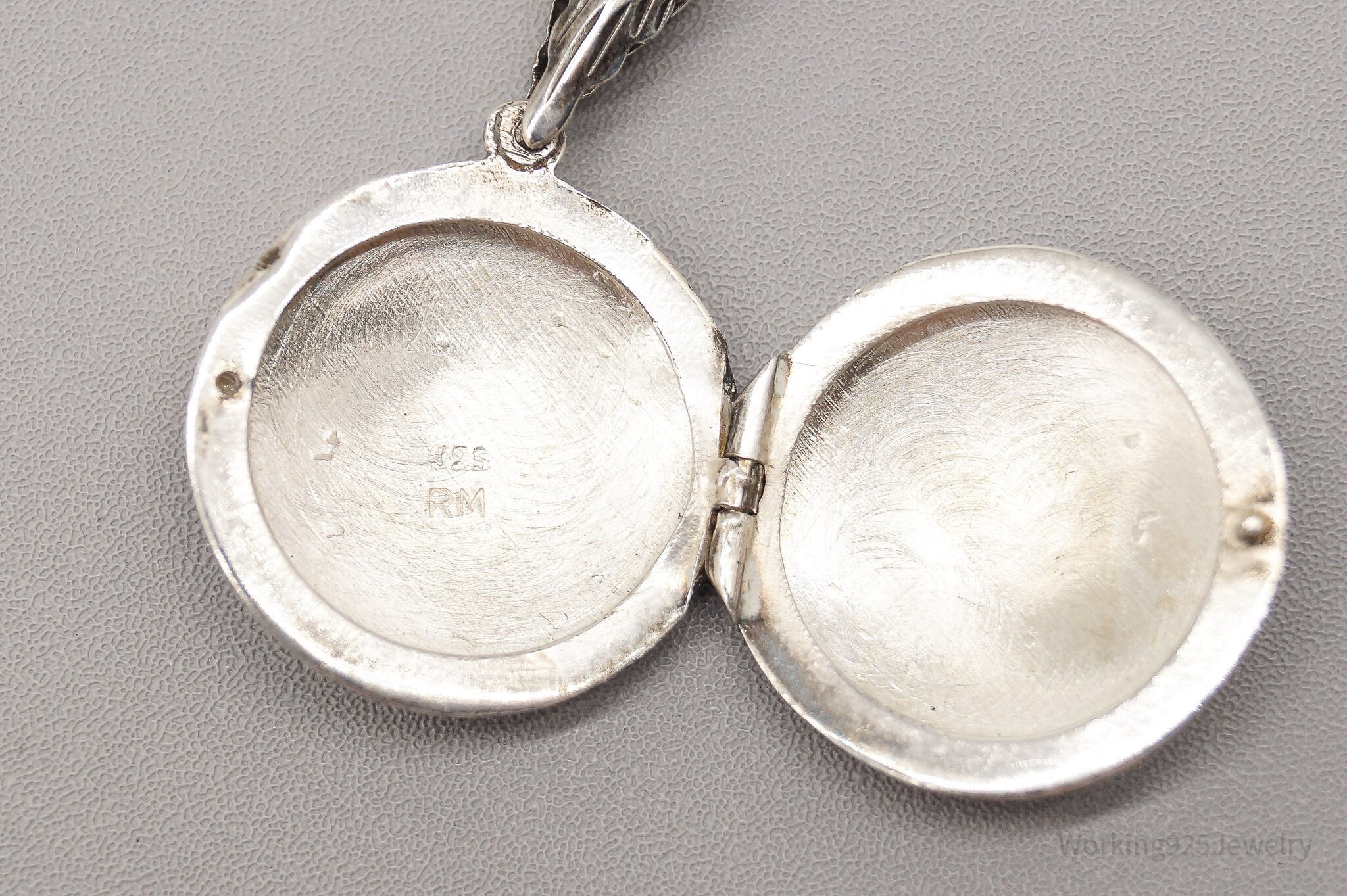 Vintage Floral Etched Sterling Silver Locket Necklace 22"