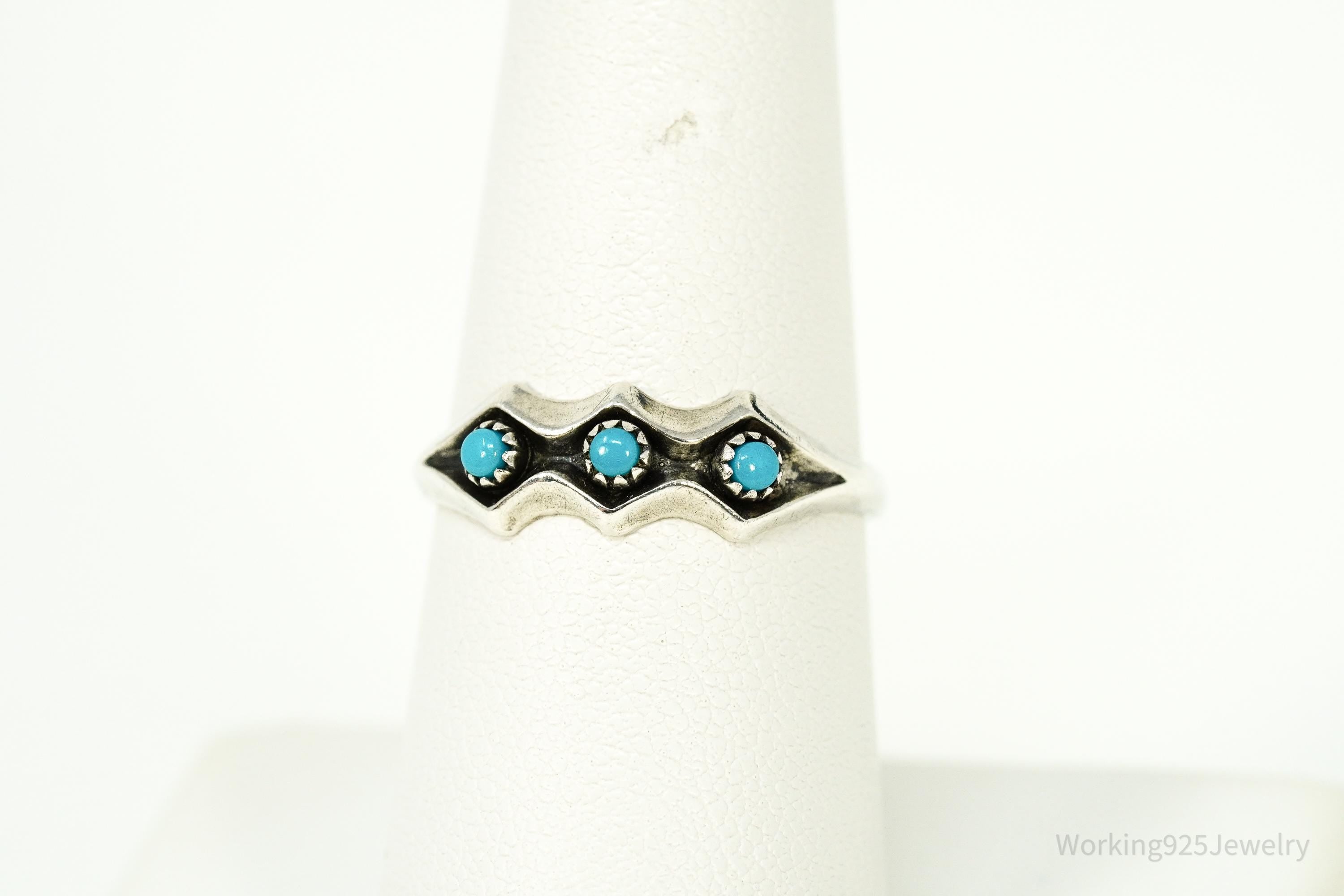 Vintage Handmade Native American Turquoise Sterling Silver Ring - Size 7.5