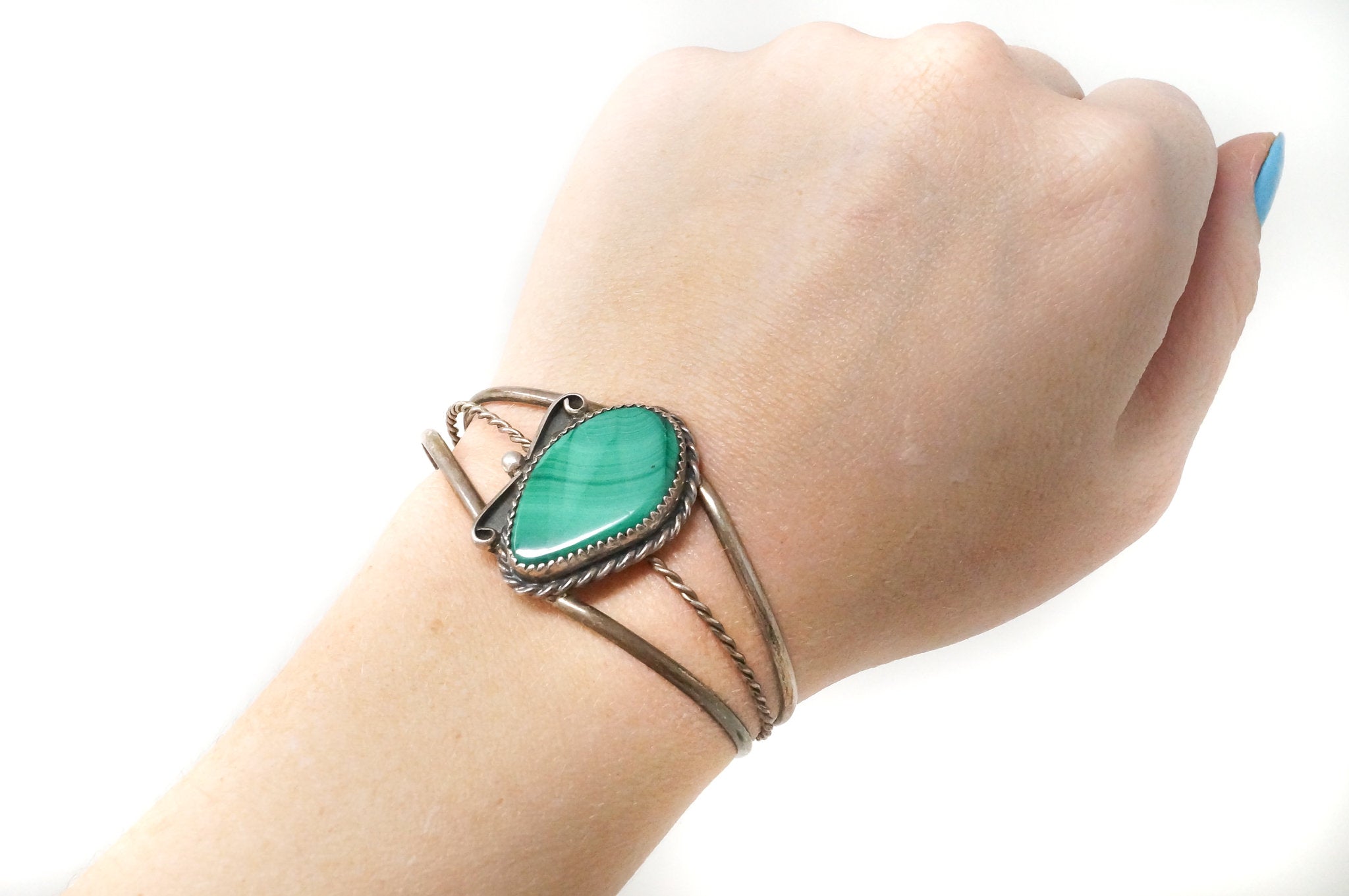 Vintage Native Handmade Green Malachite Sterling Silver Cuff Bracelet