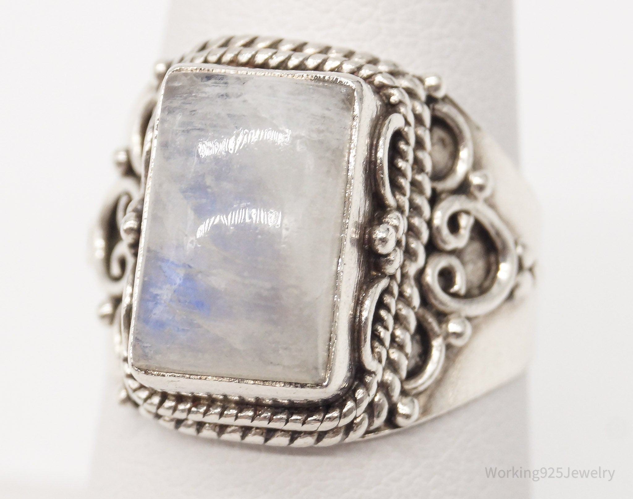 Vintage Moonstone Sterling Silver Ring - Size 7.5