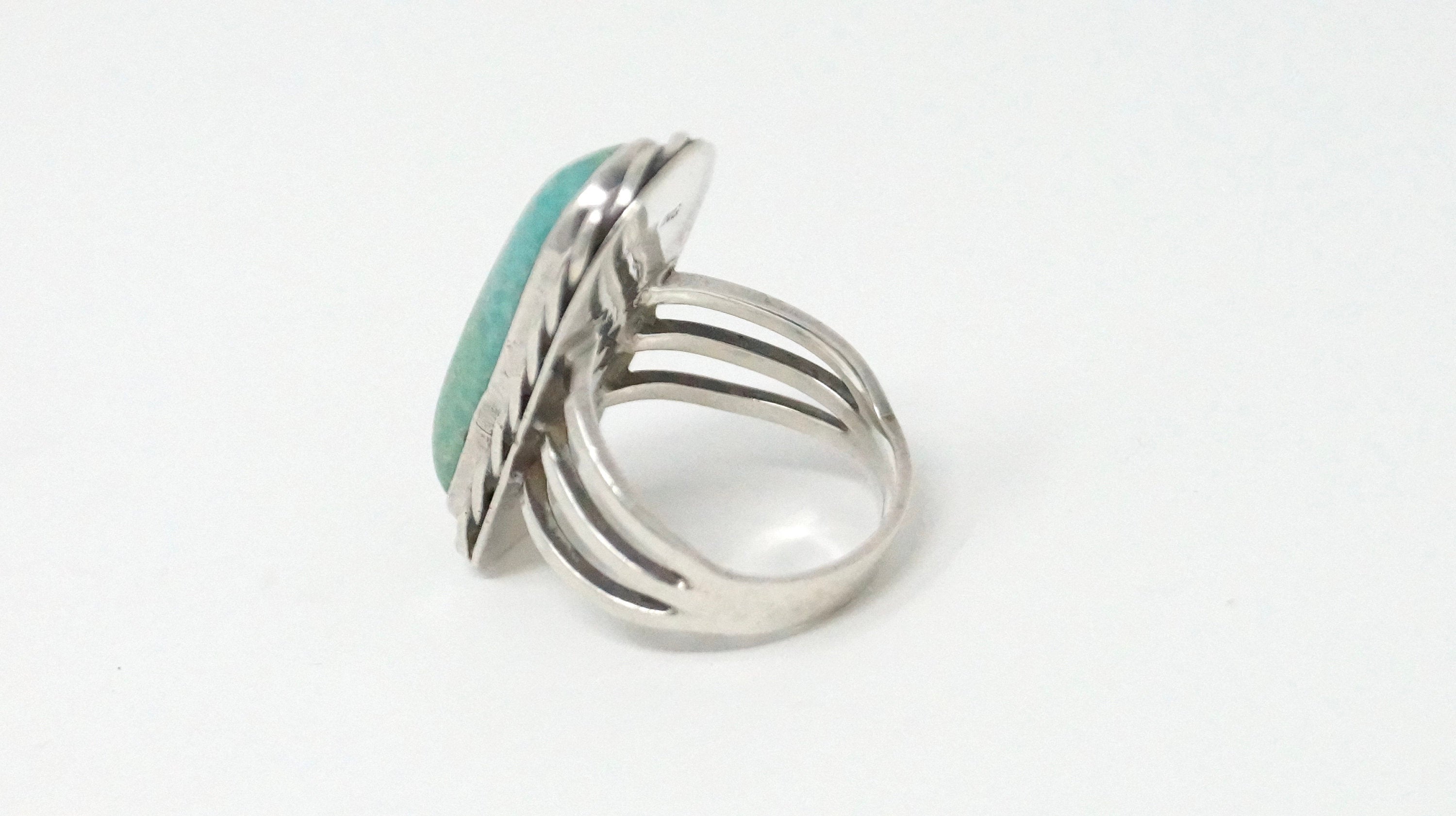 Vintage Southwestern Turquoise Sterling Silver Ring - Size 6.75