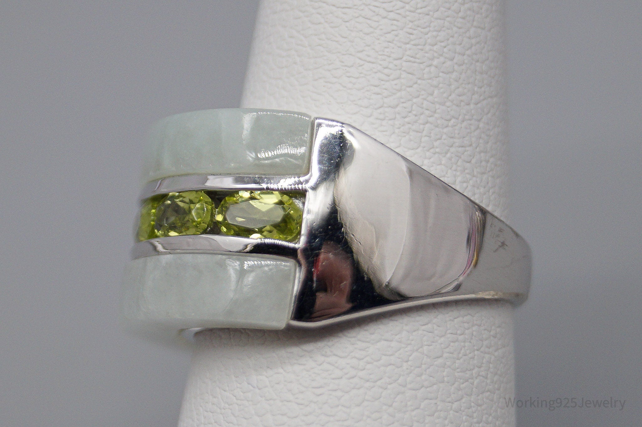 Green Jade & Peridot Sterling Silver Ring - Size 6.75