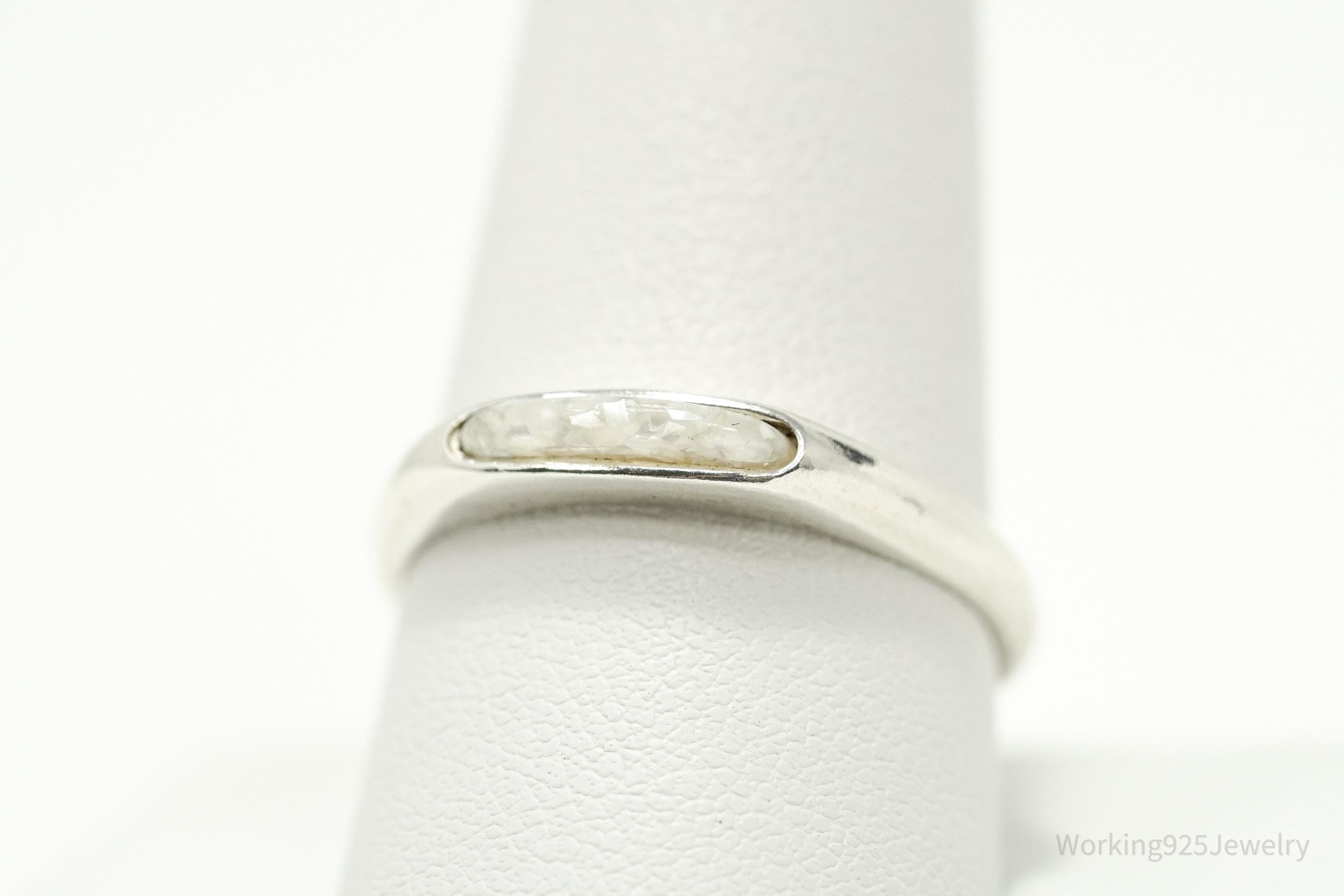 Vintage Native Carolyn Pollack Crushed Mother Of Pearl Inlay Sterling Silver Ring - Size 10