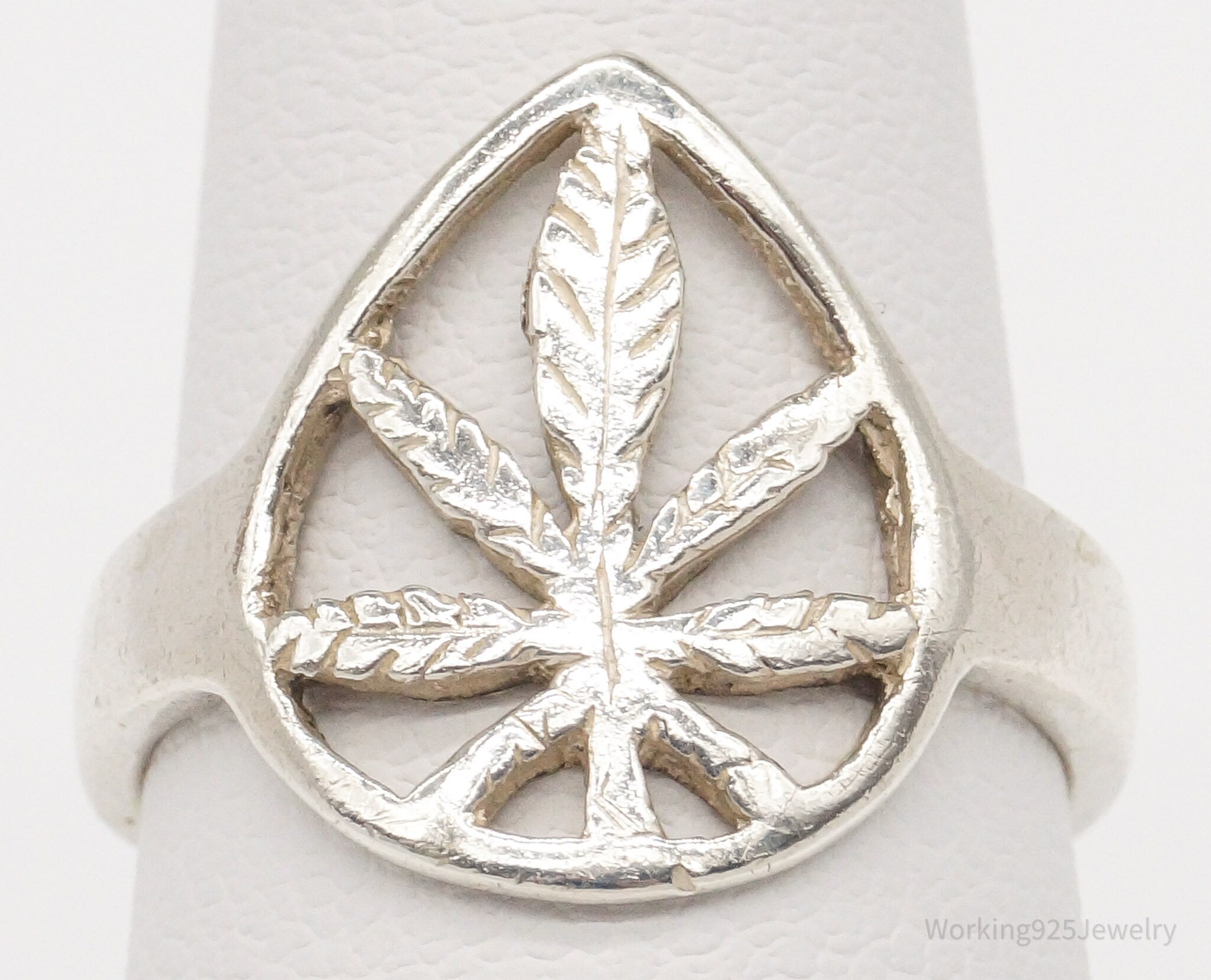 Vintage Medical Marijuana Pot Plant Weed Sterling Silver Ring - Size 5.5