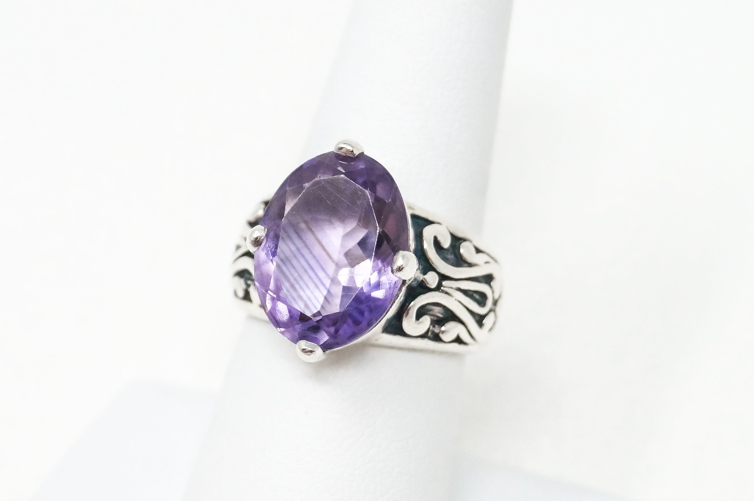 Vintage Purple Amethyst Scroll Sterling Silver Ring - Sz 7.5 - 798897203