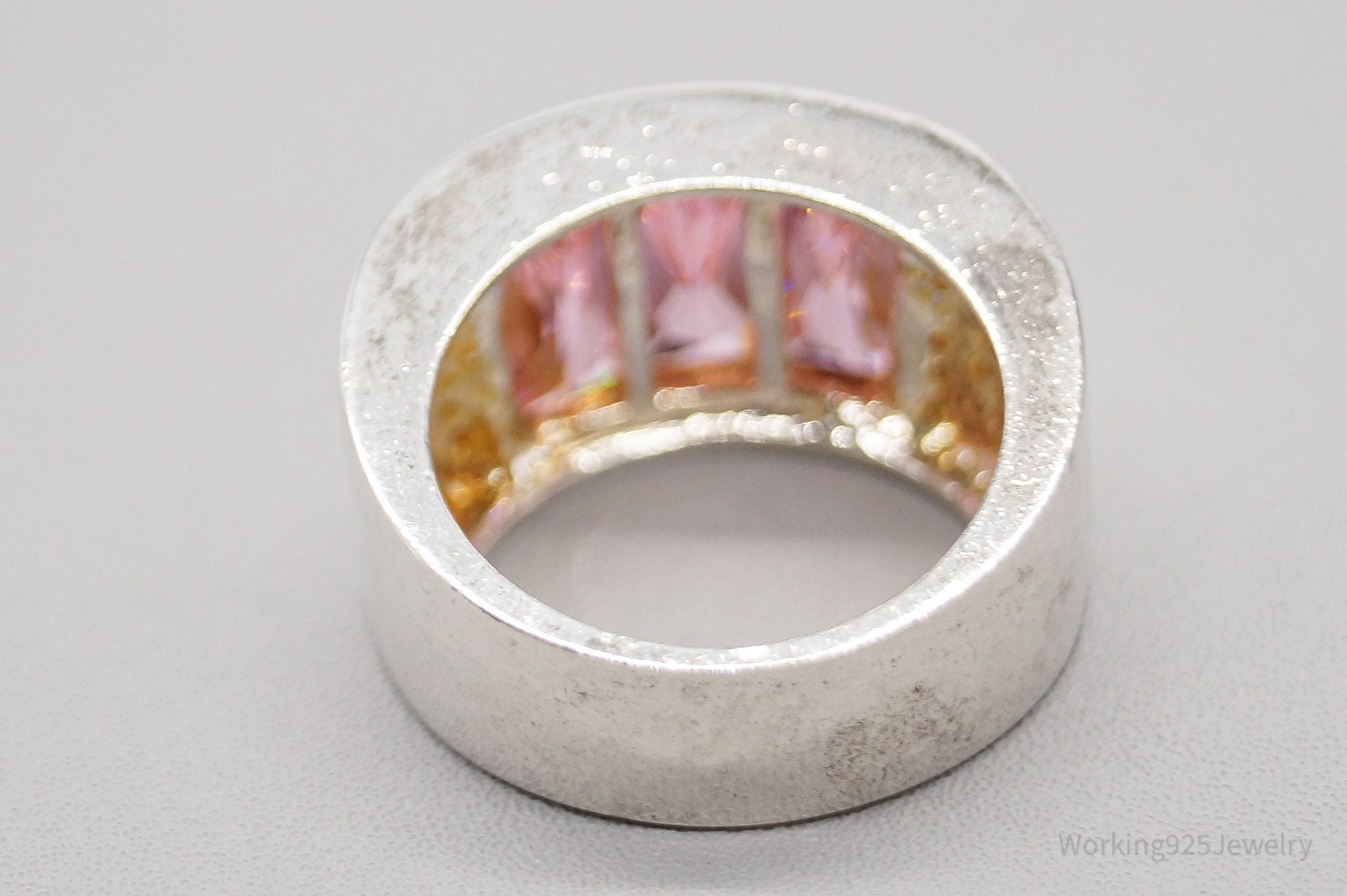 Vintage Pink Cubic Zirconia Sterling Silver Band Ring - Size 6.25