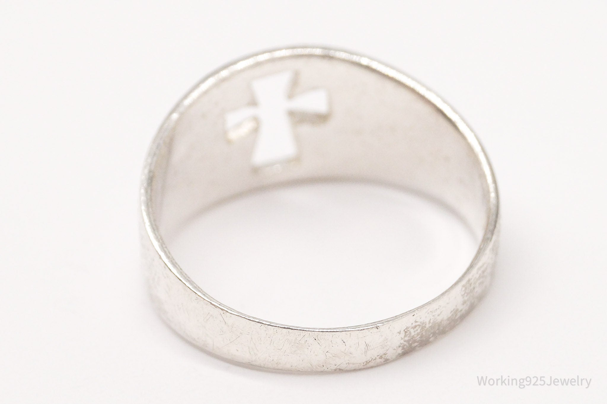 Vintage Cross Cut Out Sterling Silver Ring - Size 8.5