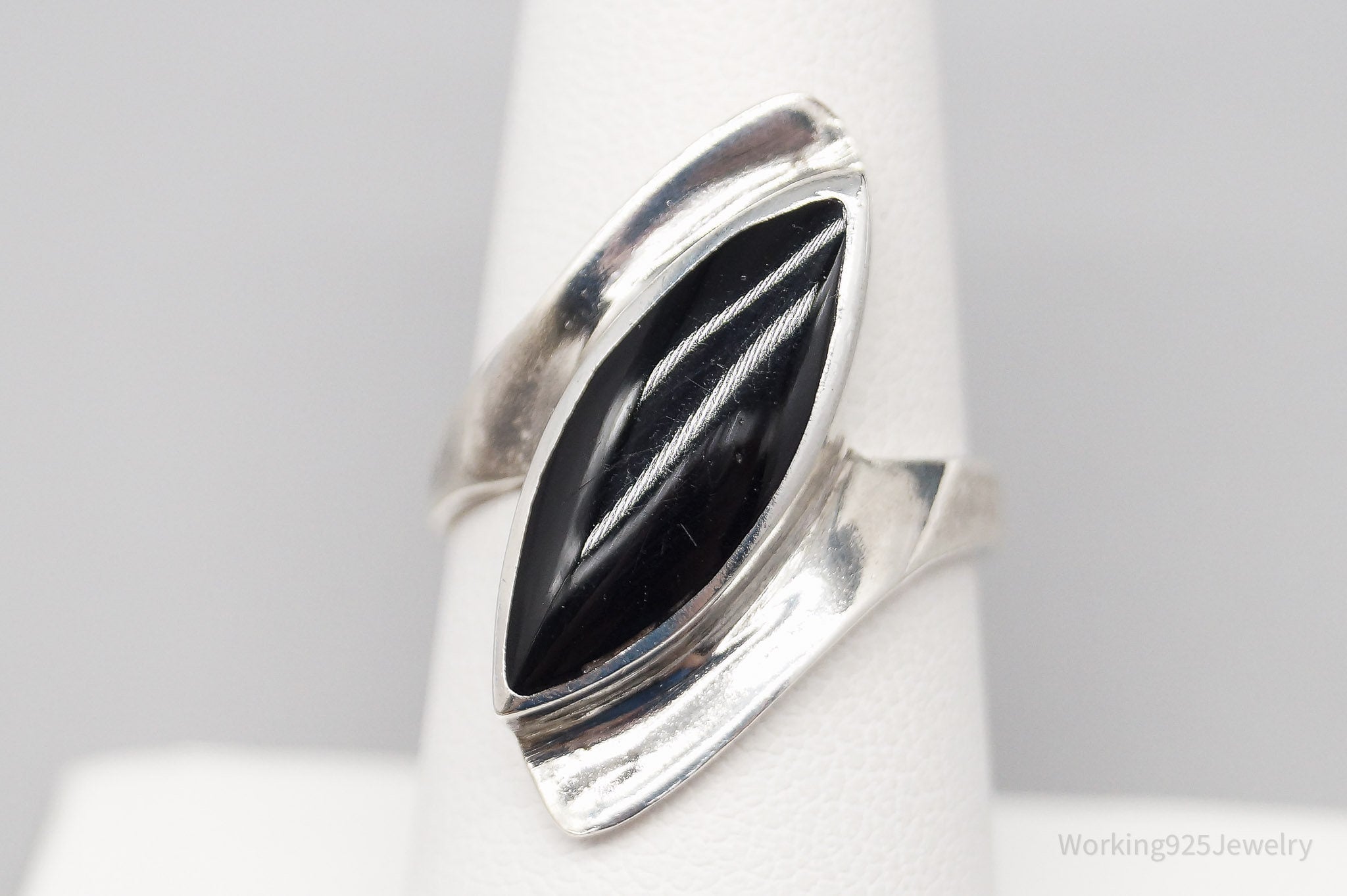 Vintage Black Onyx Sterling Silver Ring - Size 7.5