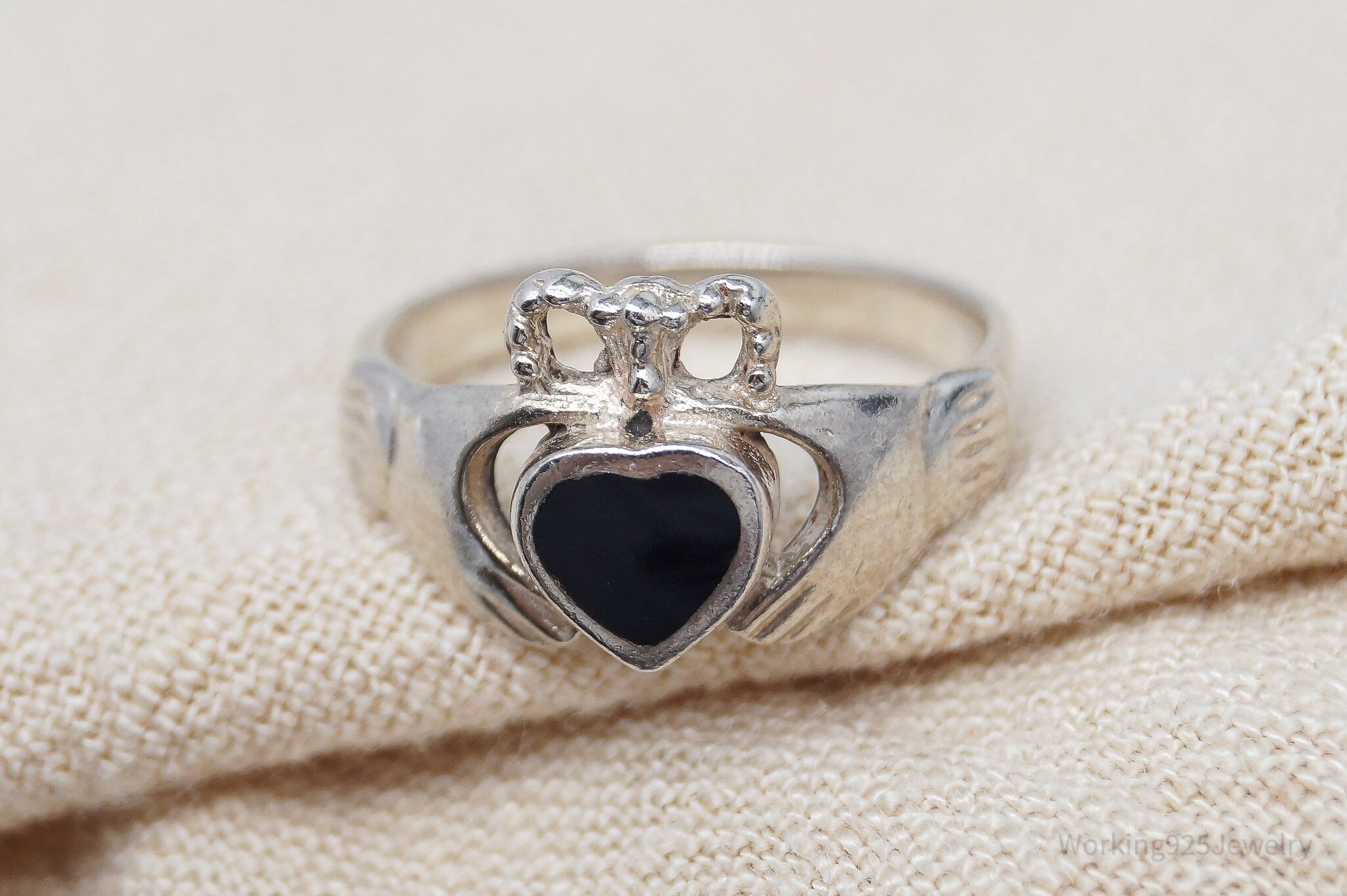 Vintage Black Onyx Inlay Claddagh Sterling Silver Ring Size 5.5