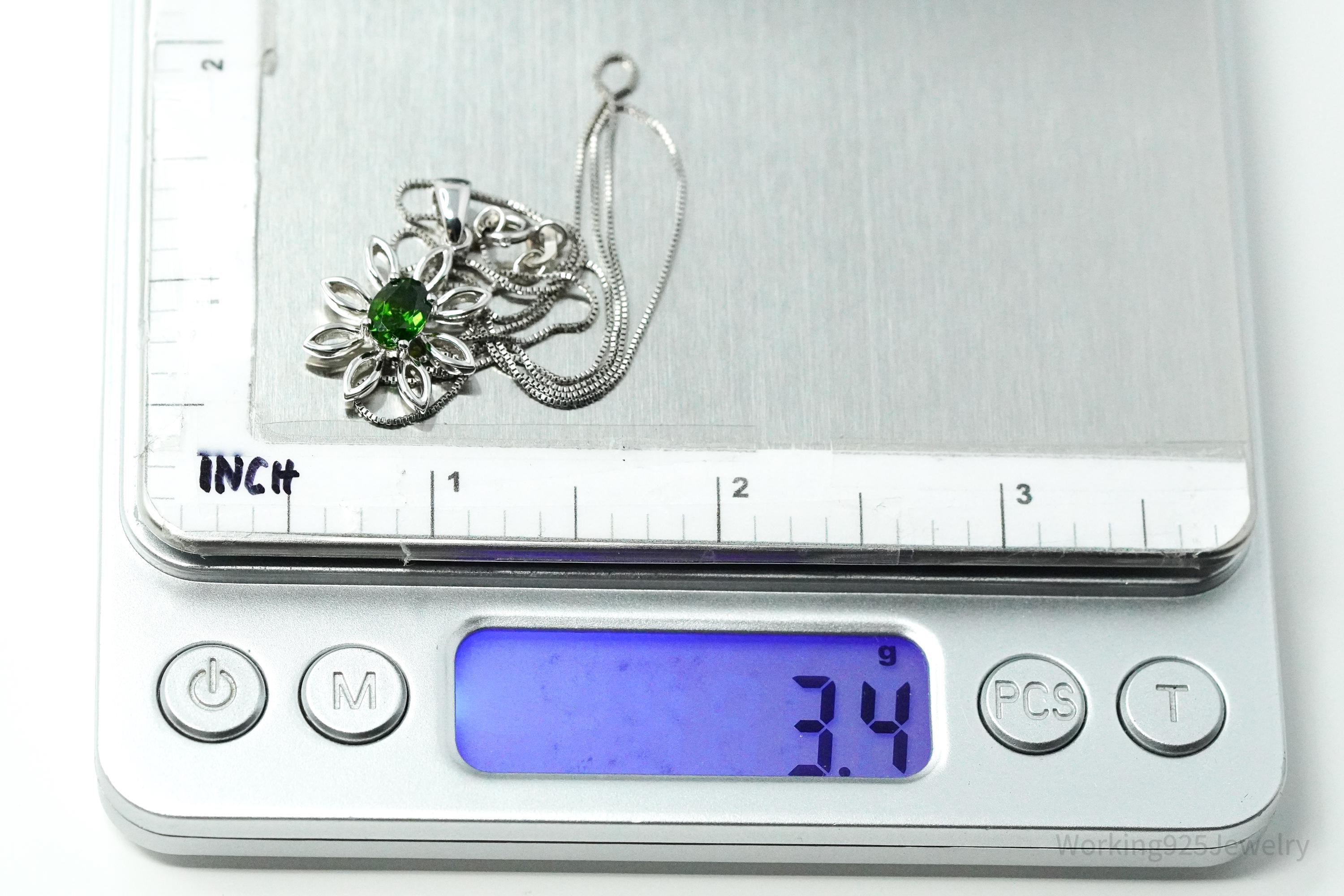 TGGC Green Chrome Diopside Flower Sterling Silver Necklace 18"