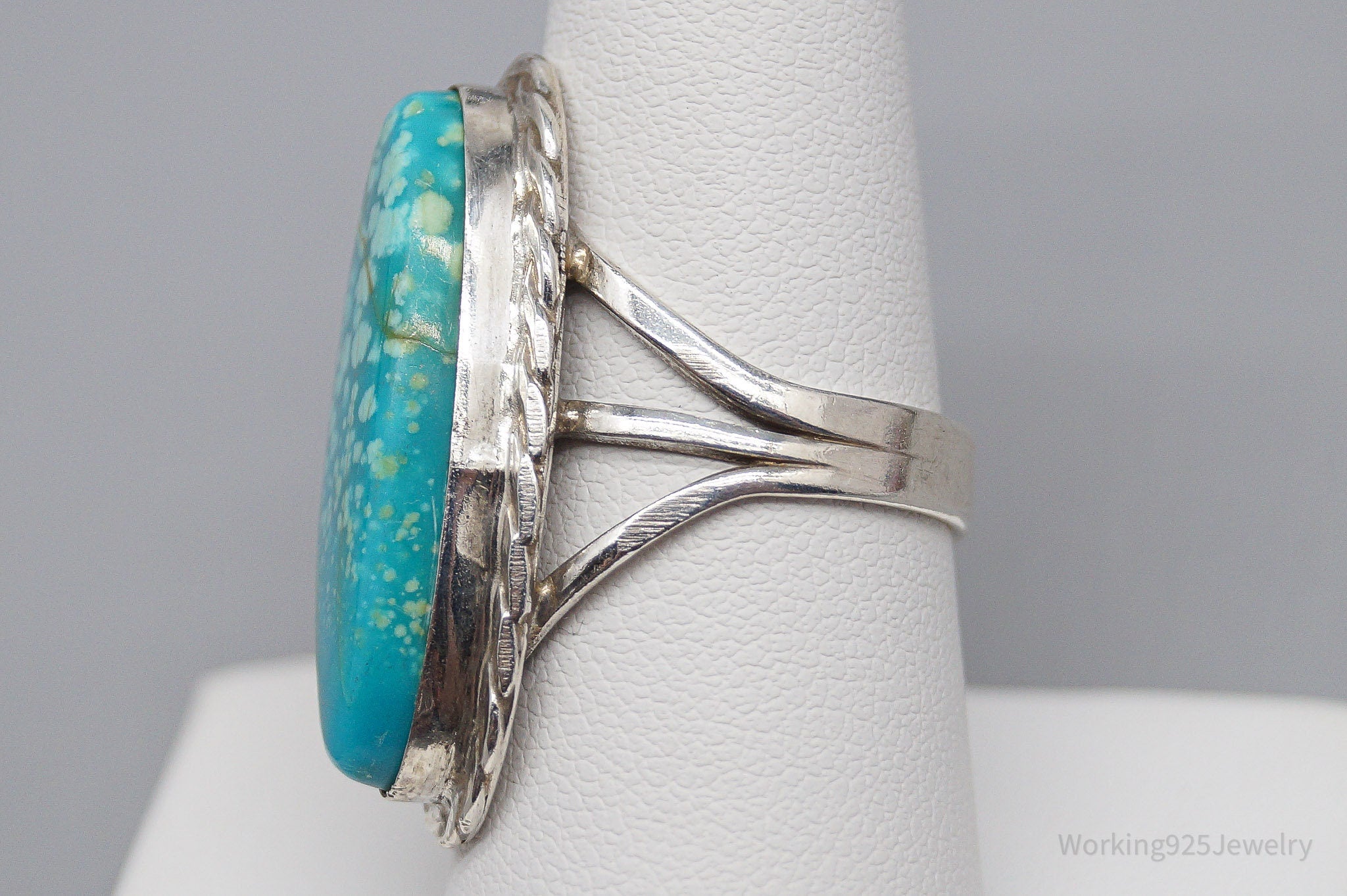 Vintage Native American Turquoise Sterling Silver Ring - Size 8.25