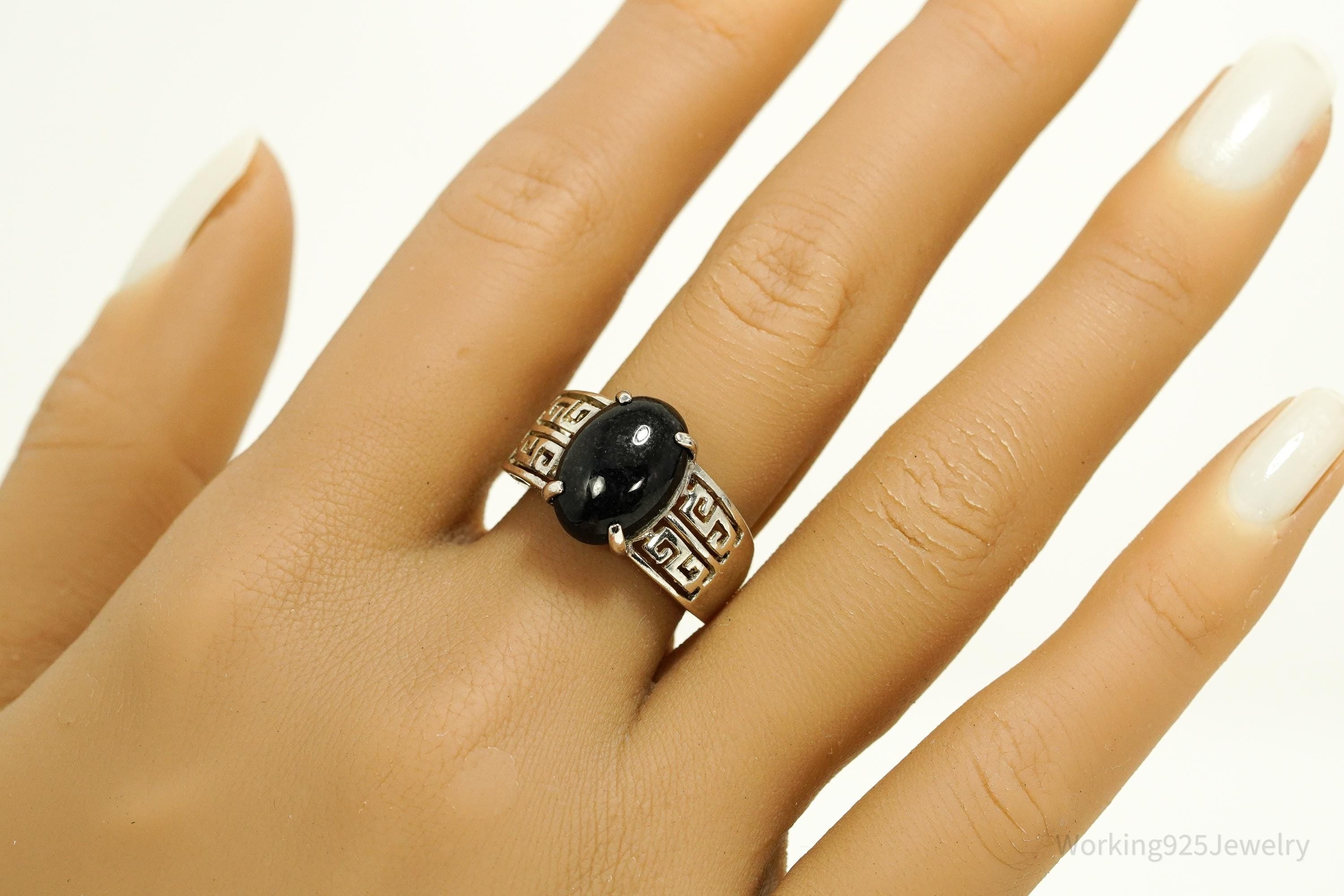 Vintage Black Nephrite Jade Sterling Silver Ring - Size 9