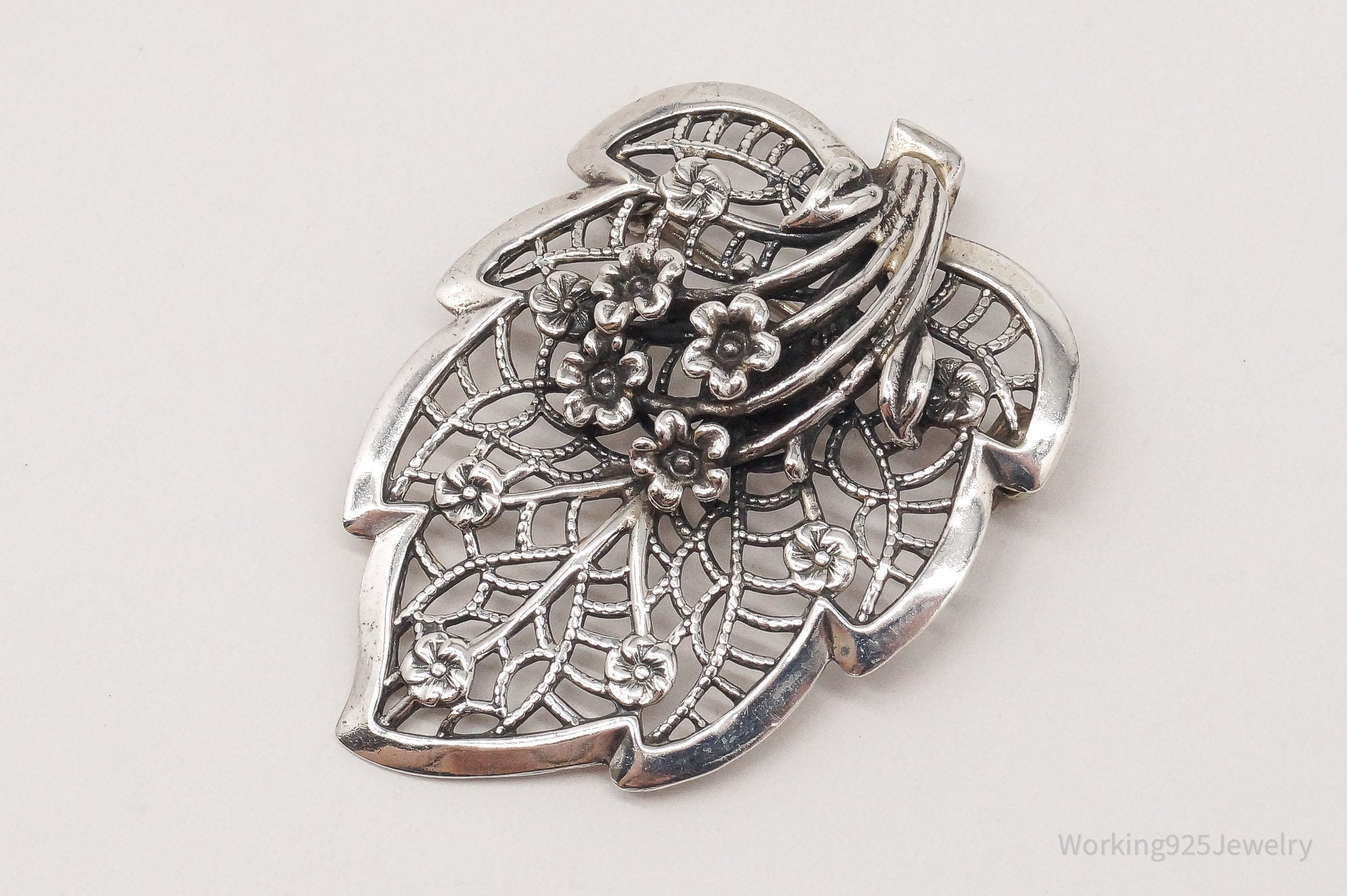 Vintage Designer JewelArt Filigree Floral Sterling Silver Brooch Pin